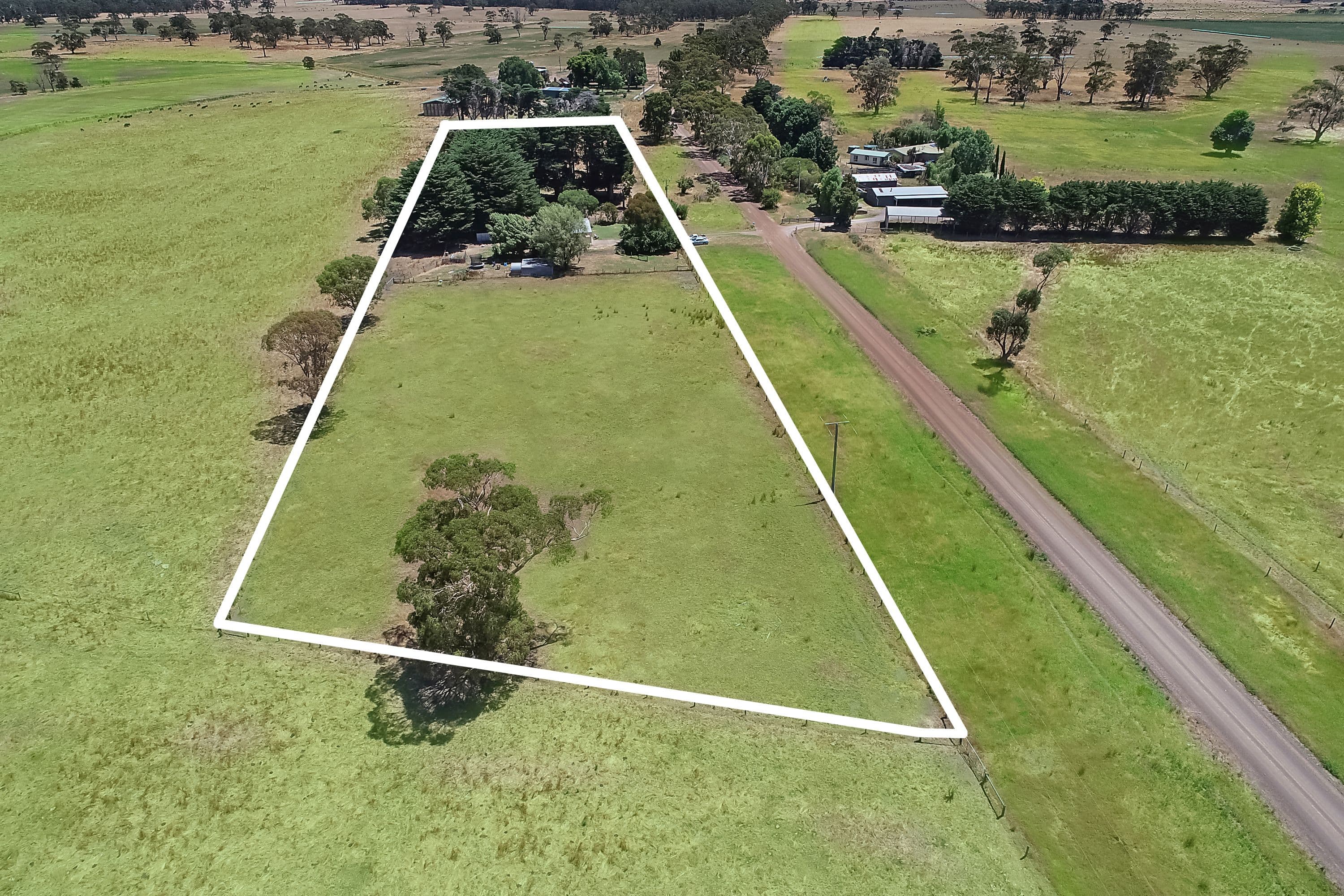 111 Soundrys Road, Elingamite VIC 3266, Elingamite - Thumbnail 2