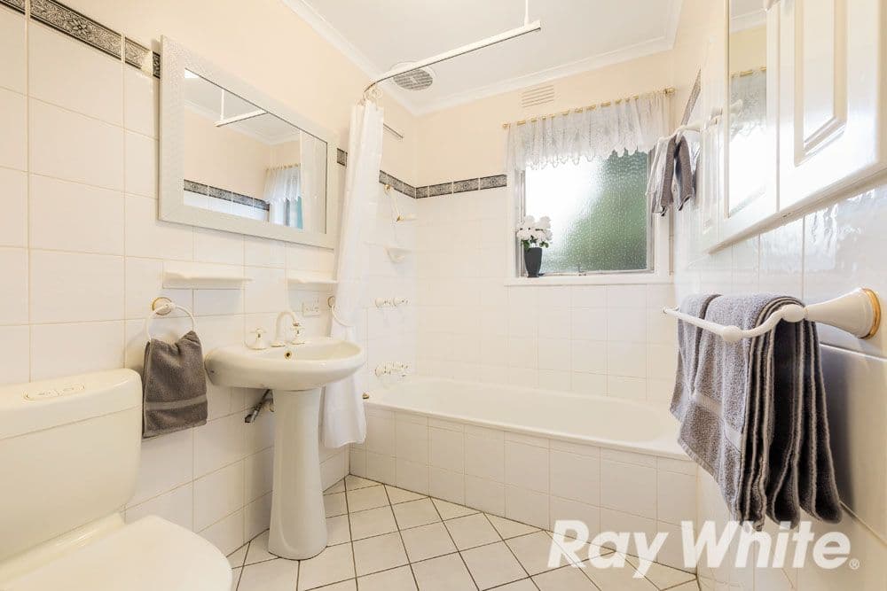 6 Waranga Road, Bayswater VIC 3153, Bayswater - Thumbnail 8