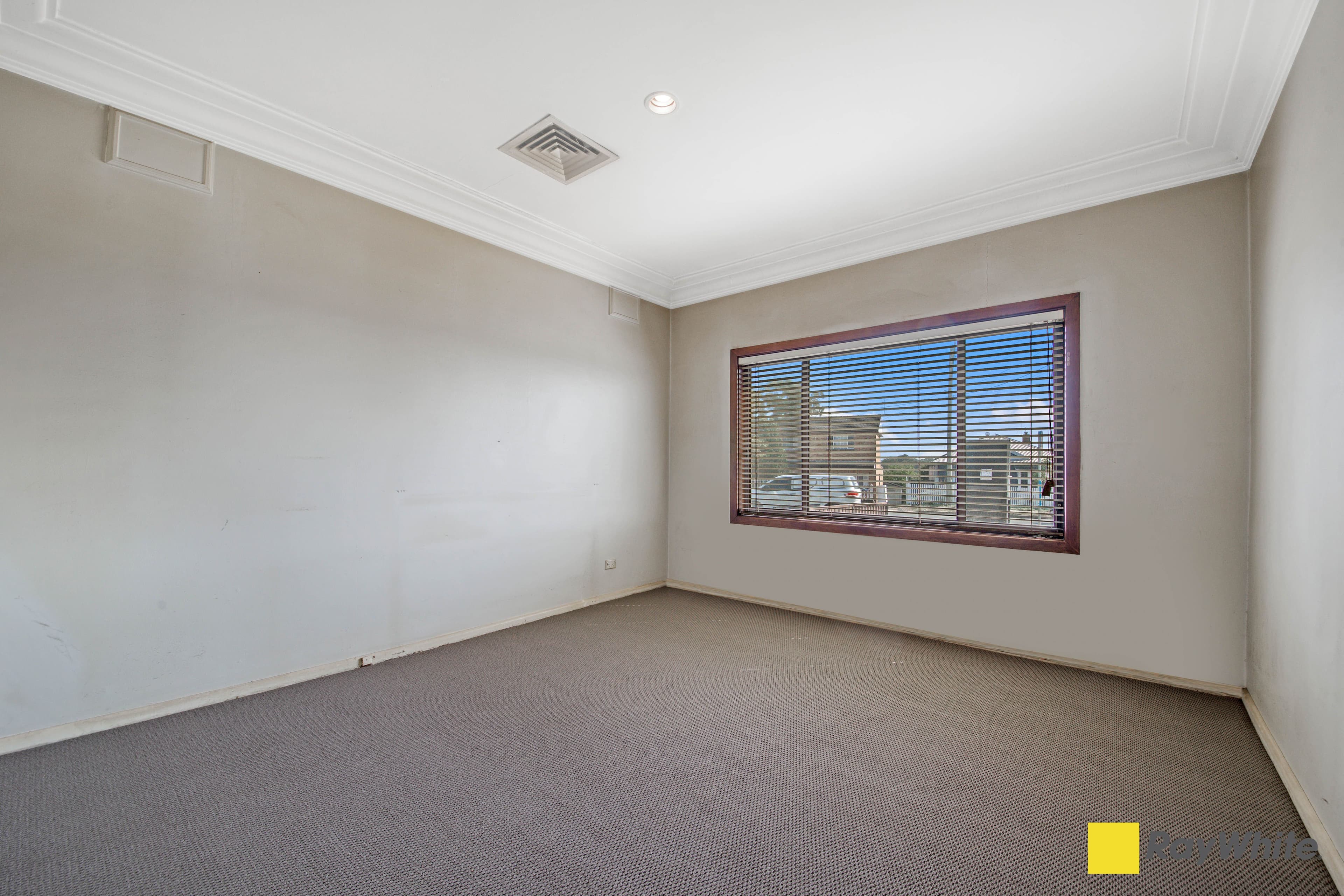 36 Wall Park Avenue, Seven Hills NSW 2147, Seven Hills - Thumbnail 5