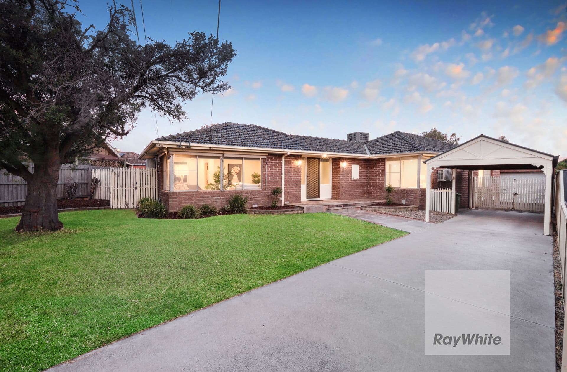 7 Pendle Close, Gladstone Park VIC 3043, Gladstone Park - Thumbnail 2