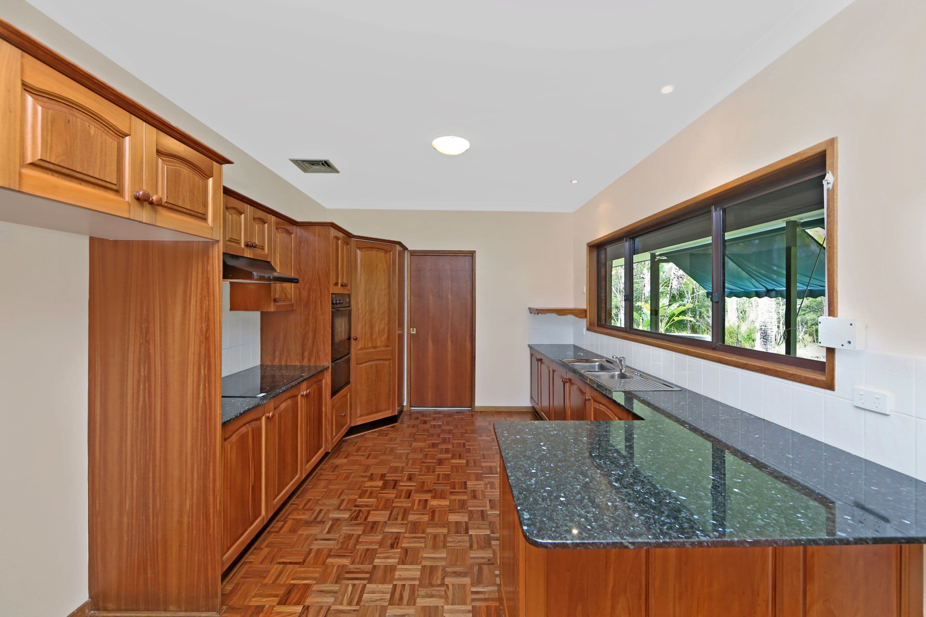 365 Bruce Crescent, Wallarah - Thumbnail 2