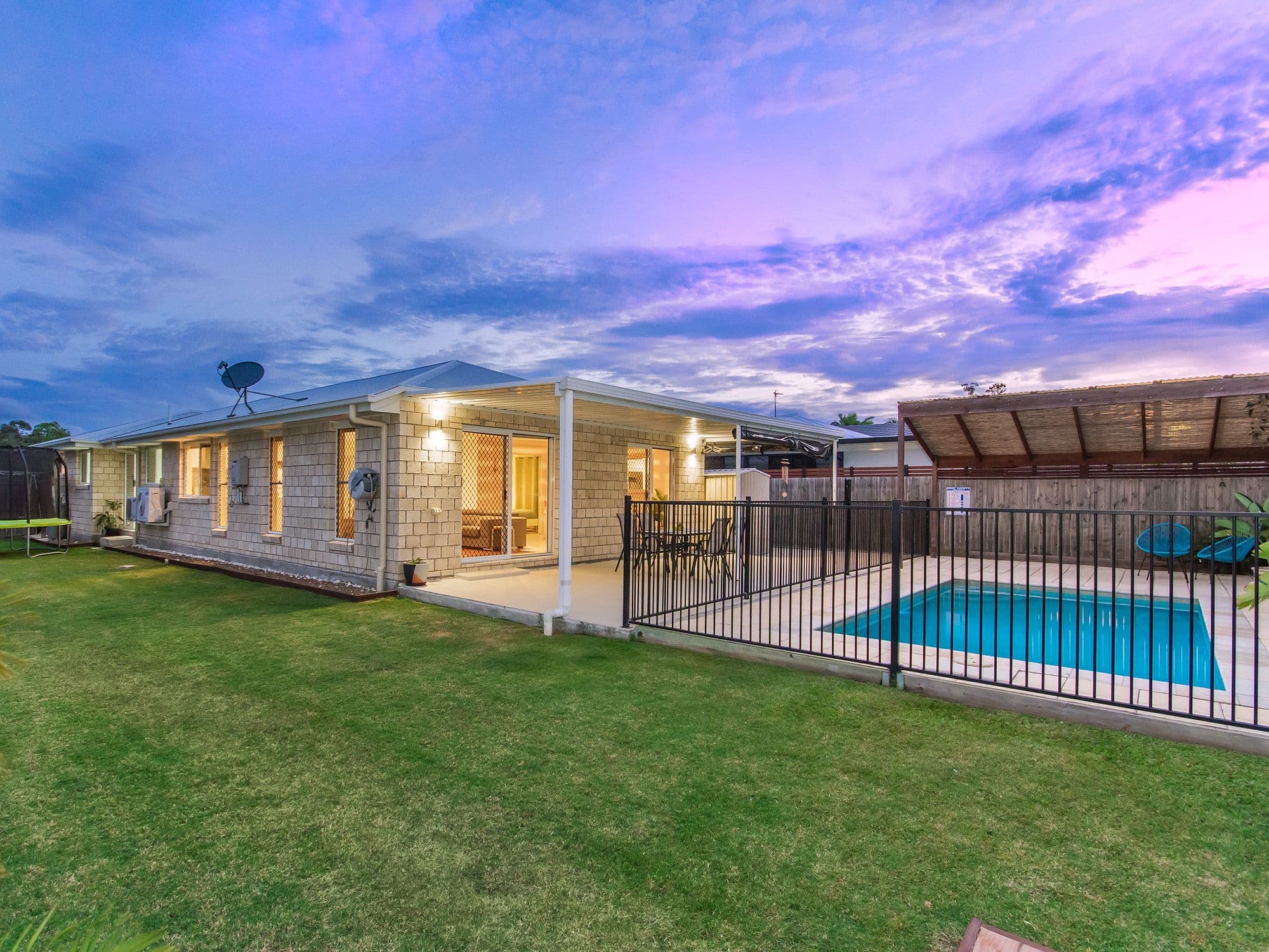 7 Roseapple Circuit, Oxenford QLD 4210, Oxenford - Thumbnail 3