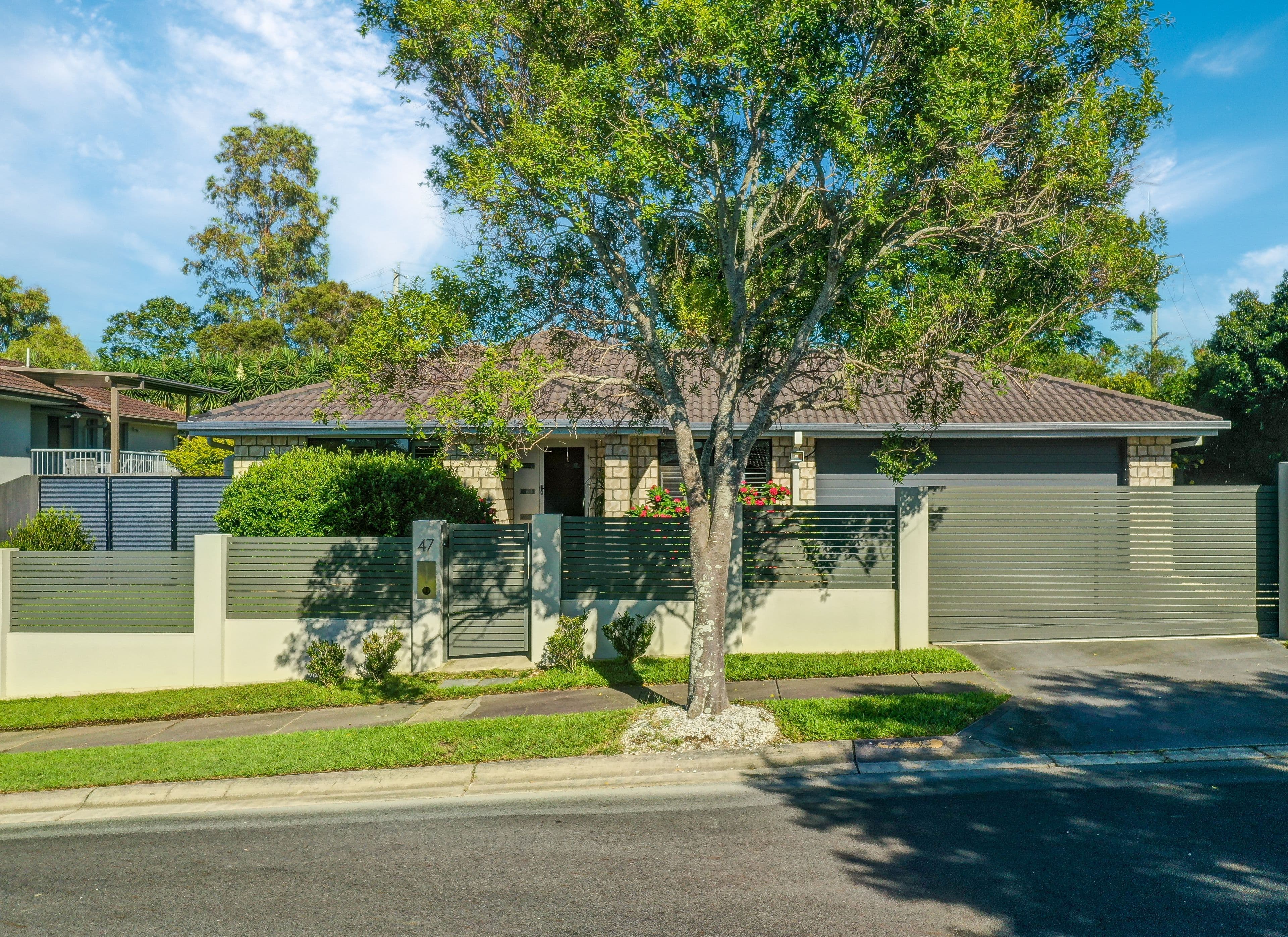 47 Antonson Crescent, Mudgeeraba QLD 4213, Mudgeeraba - Thumbnail 2