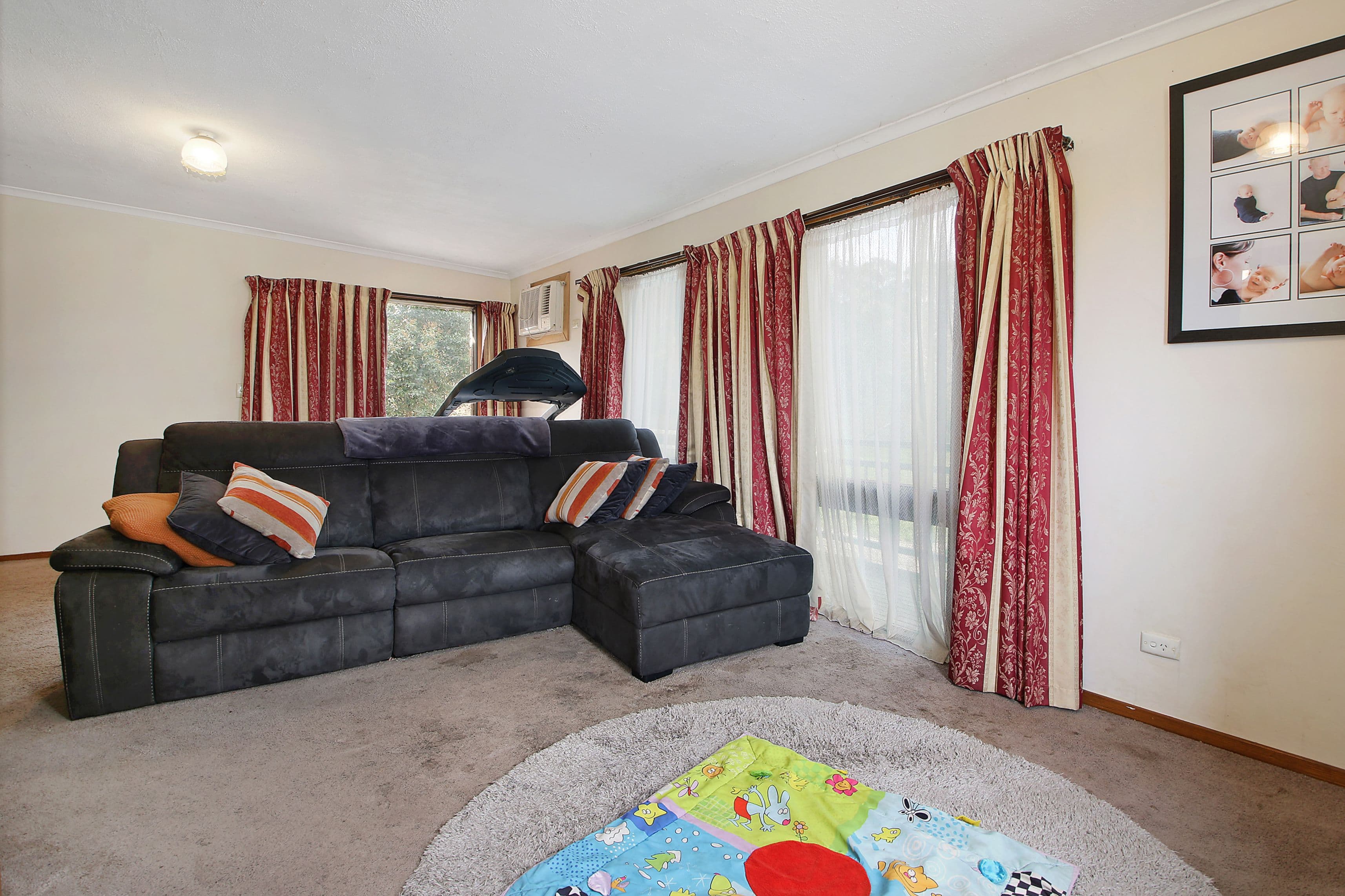 10 Harkins Street, Chiltern VIC 3683, Chiltern - Thumbnail 2