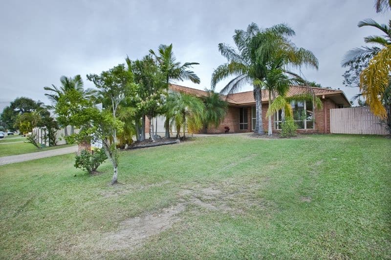 47 Harrier Drive, BURLEIGH WATERS QLD 4220, Burleigh Waters - Thumbnail 2