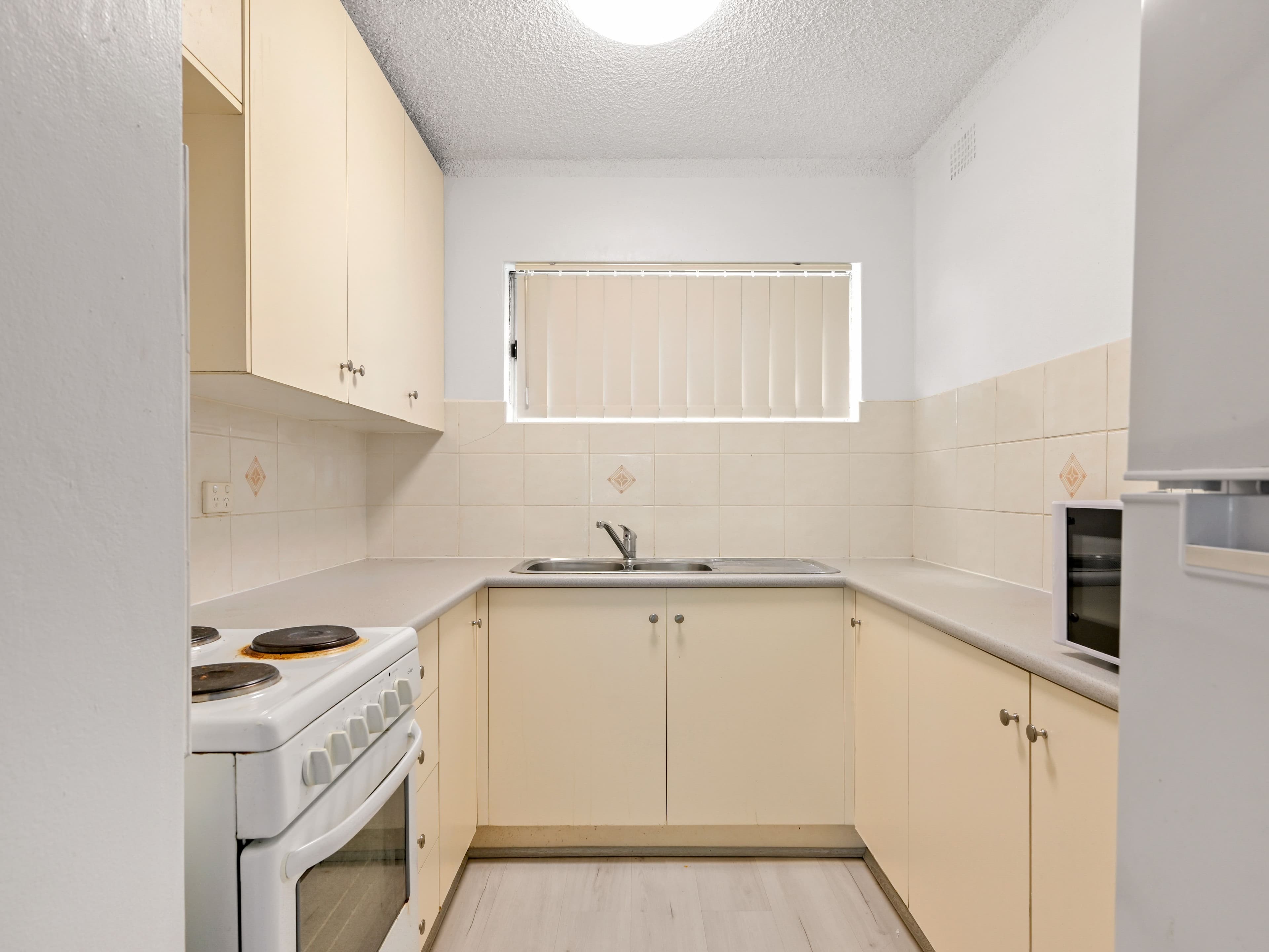18/20-30 Condamine Street, Campbelltown NSW 2560, Campbelltown - Thumbnail 7