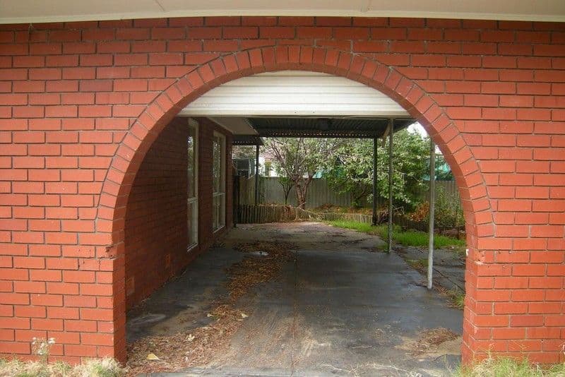 11 Waratah Drive, Camillo WA 6111, Camillo - Thumbnail 2