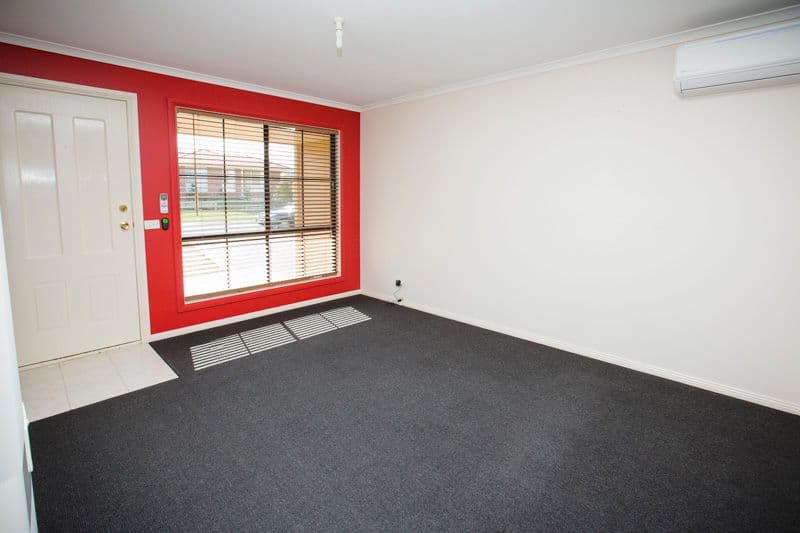 23 Meaby Drive, PAKENHAM VIC 3810, Pakenham - Thumbnail 2