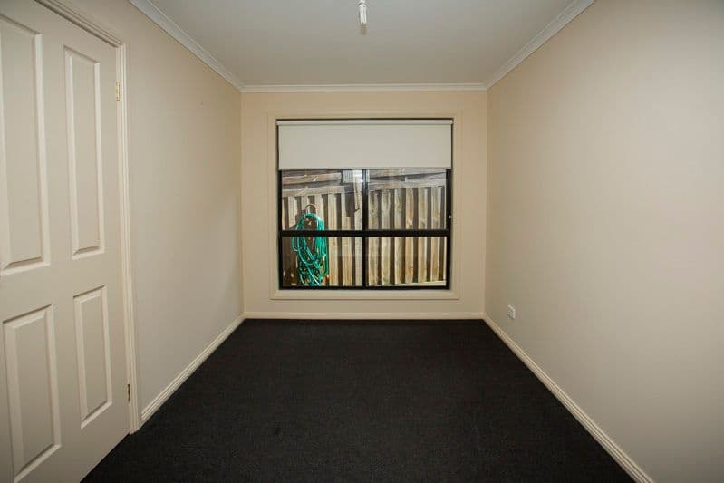 23 Meaby Drive, PAKENHAM VIC 3810, Pakenham - Thumbnail 5
