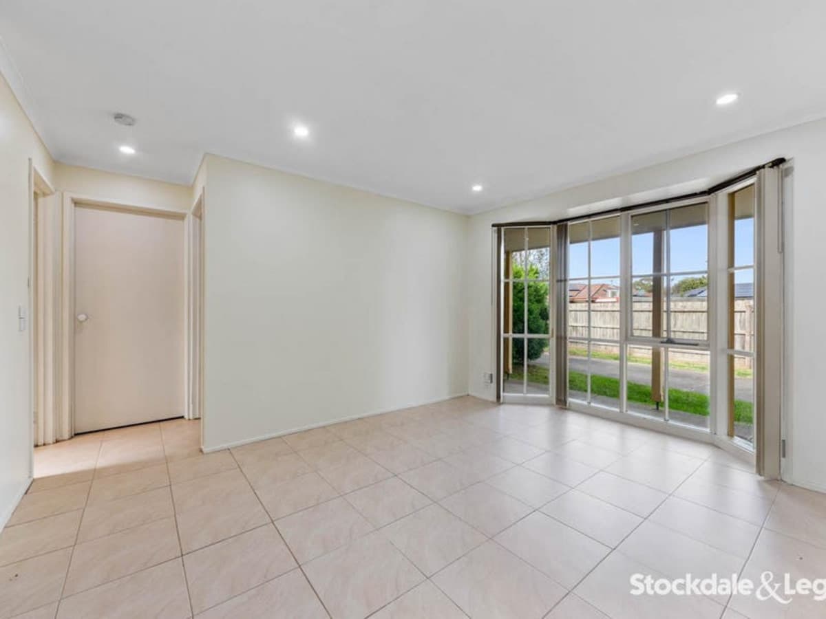 13 Ashton Place, PAKENHAM VIC 3810, Pakenham - Thumbnail 4