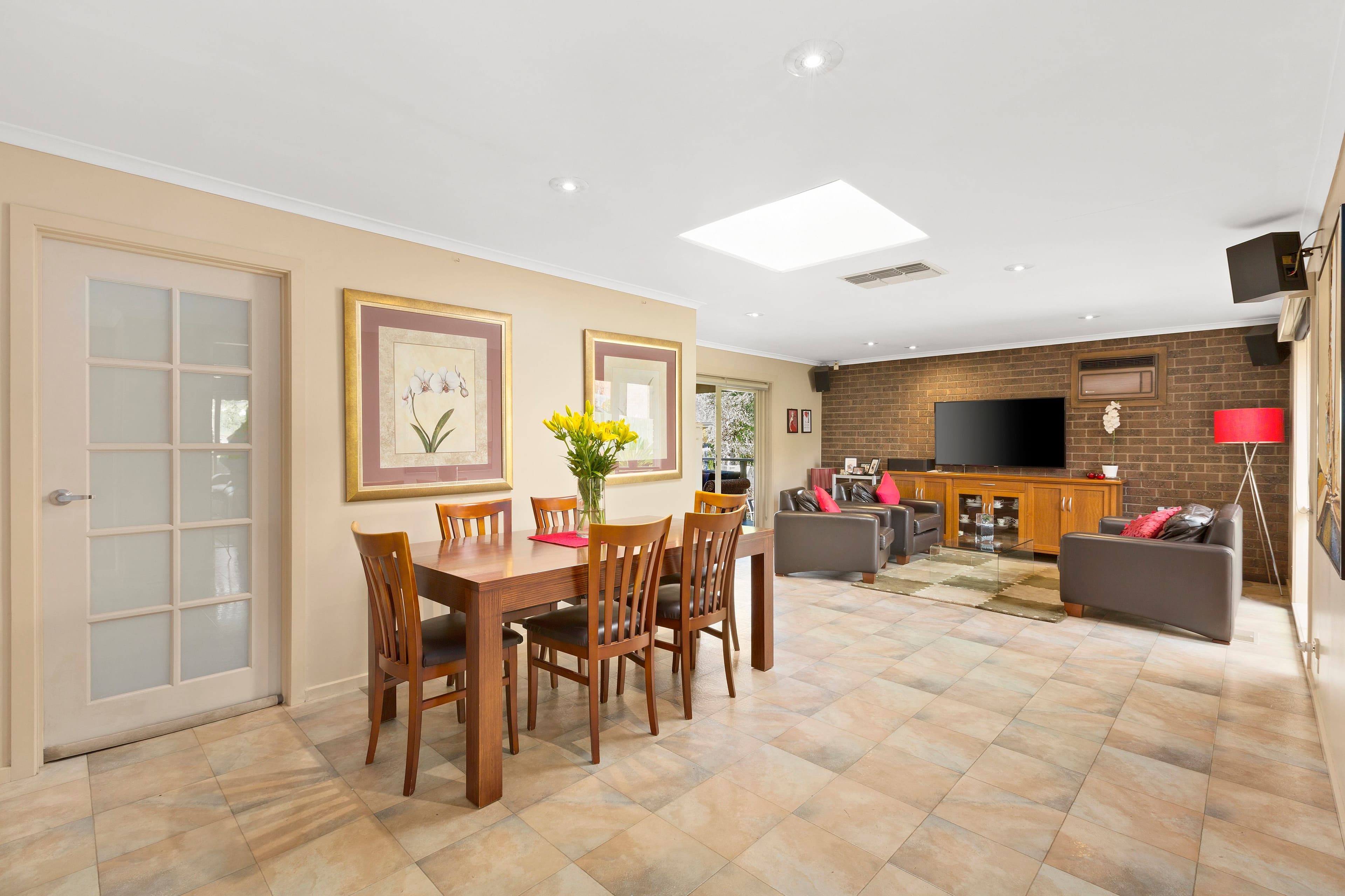 8 Russell Street, Bulleen VIC 3105, Bulleen - Thumbnail 2