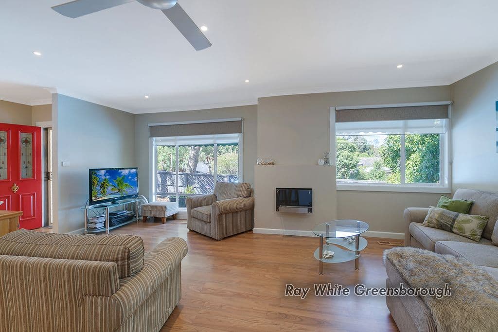 211 Mountain View Road, Greensborough VIC 3088, Greensborough - Thumbnail 3