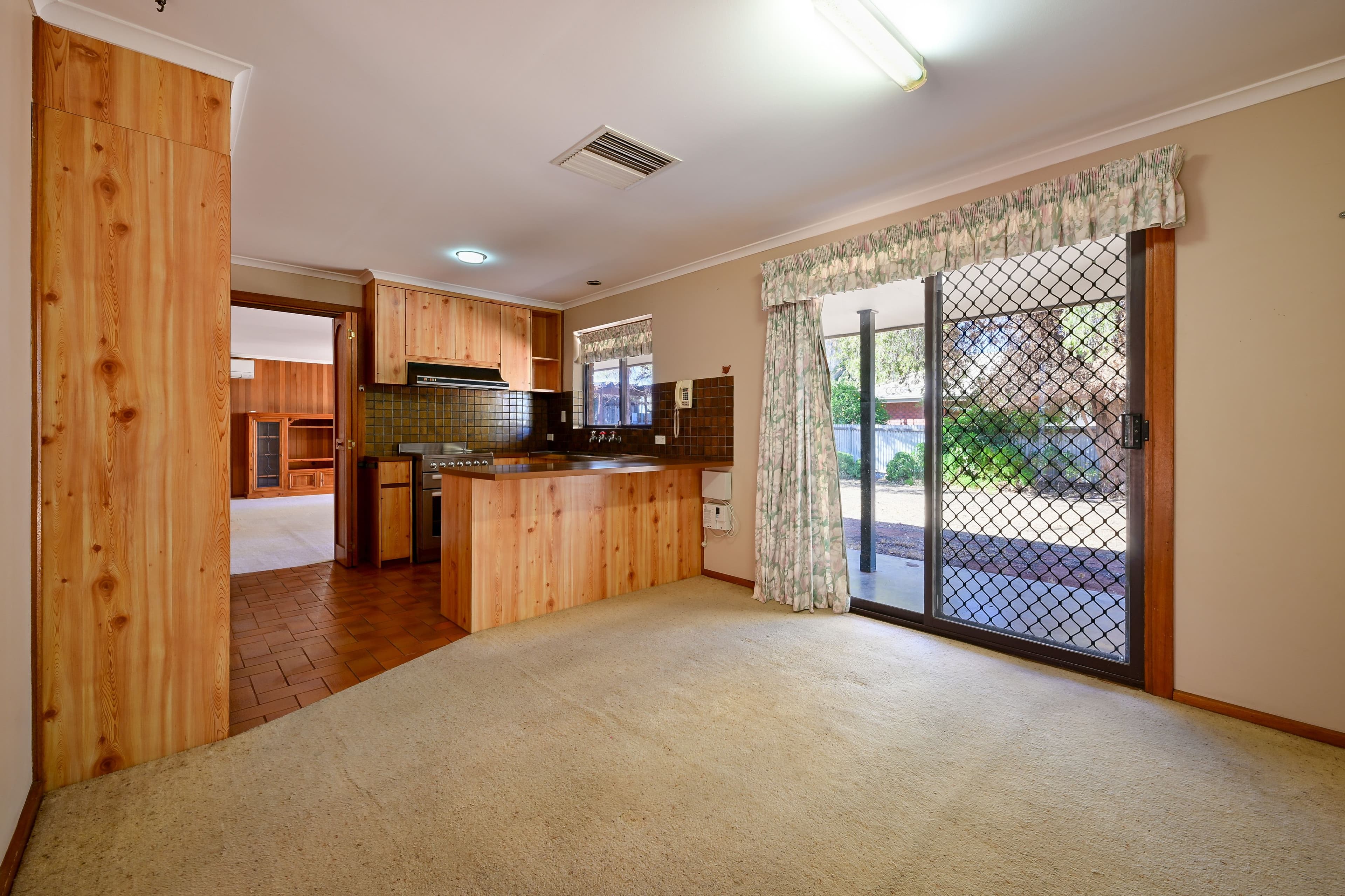 7 Shirley Street, Port Augusta West SA 5700, Port Augusta West - Thumbnail 3