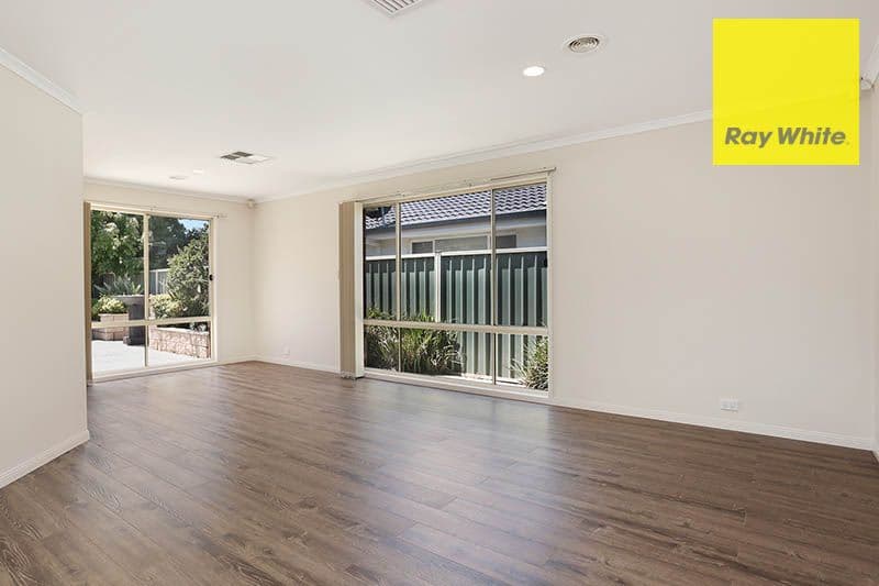 6 Dalkeith Drive, Point Cook VIC 3030, Point Cook - Thumbnail 2