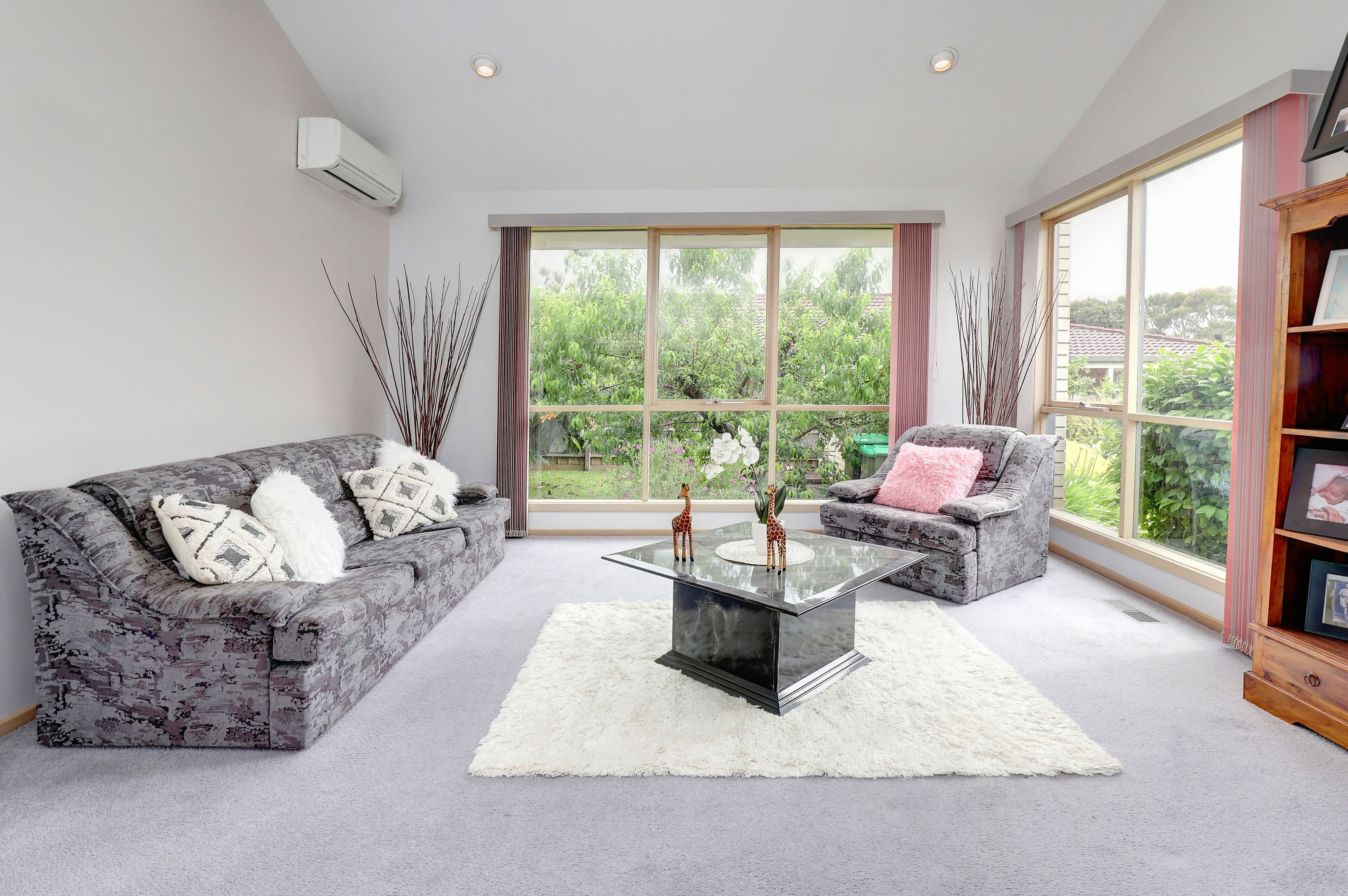 13 Cassandra Close, Mooroobool - Thumbnail 2