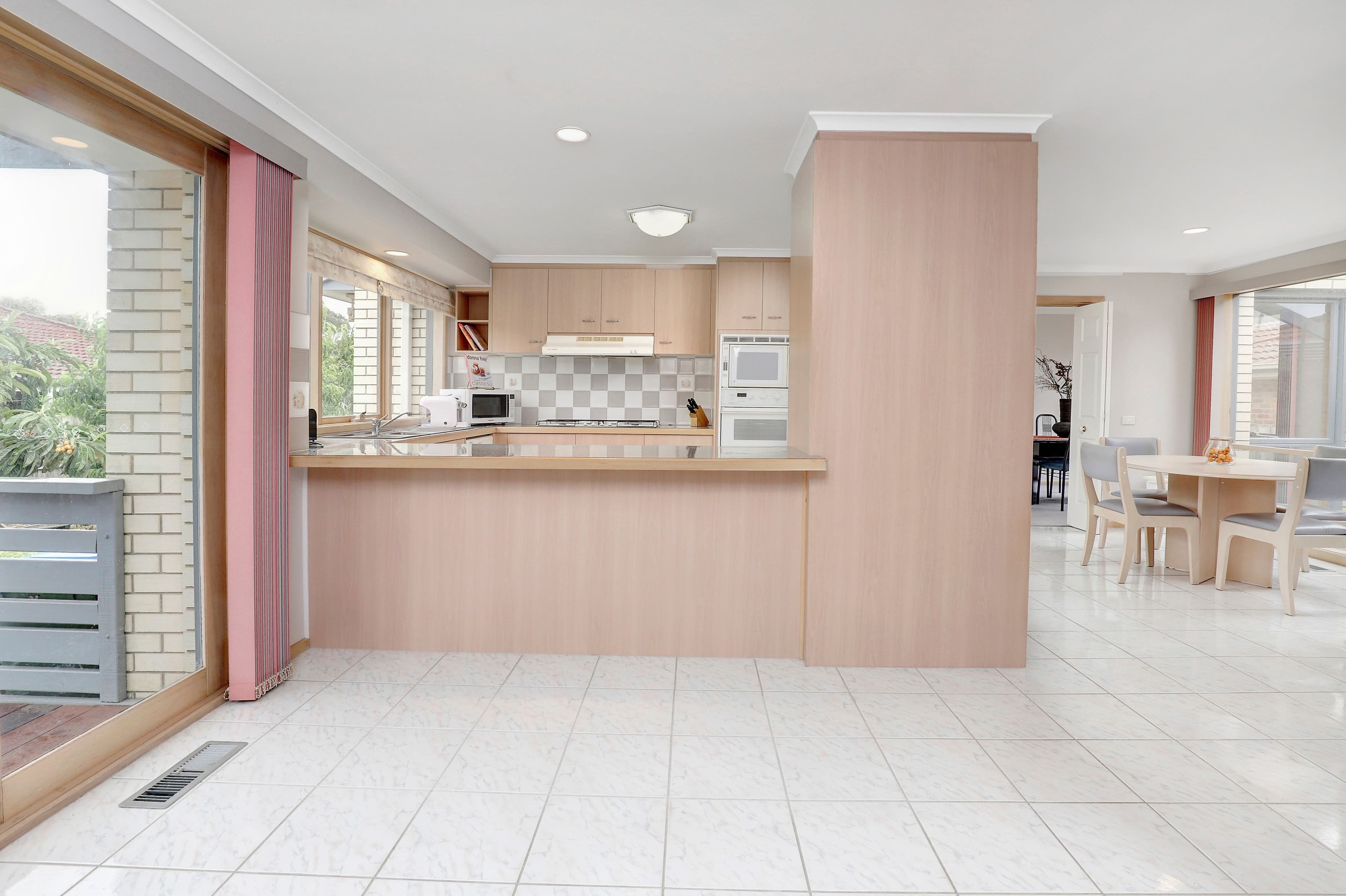 13 Cassandra Close, Mooroobool - Thumbnail 6