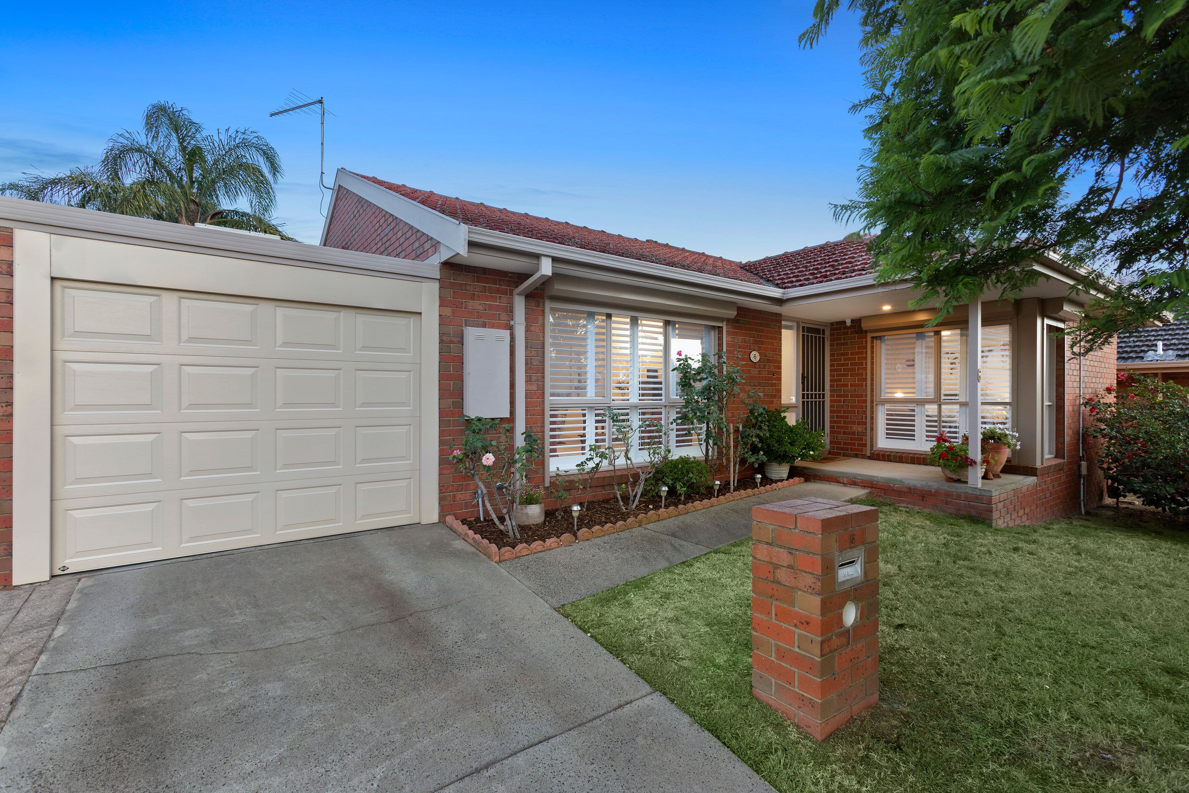 6 Lauren Close, Dingley Village VIC 3172, Dingley Village - Image 1