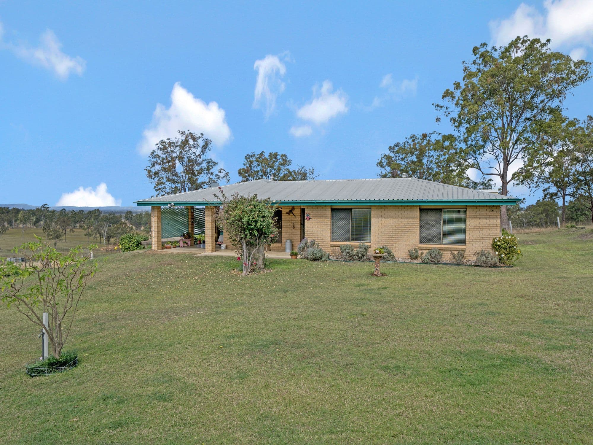 377 Willaura Drive, Mount Hallen QLD 4312, Mount Hallen - Thumbnail 3