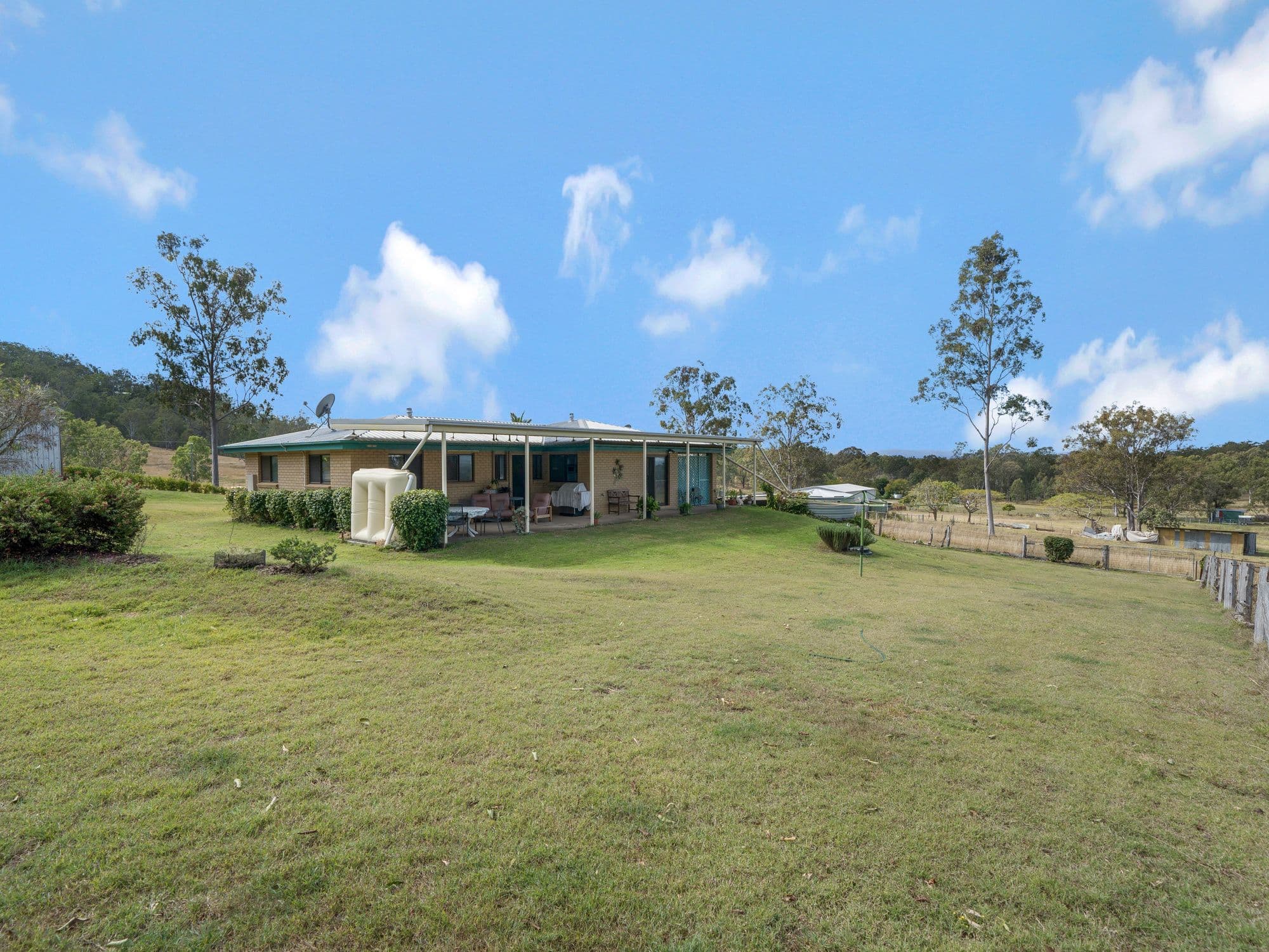 377 Willaura Drive, Mount Hallen QLD 4312, Mount Hallen - Thumbnail 4
