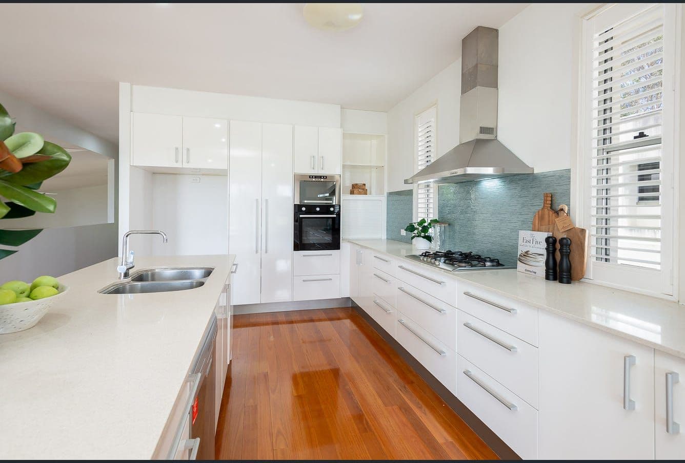 1002 Lakeview Terrace, Benowa QLD 4217, Benowa - Thumbnail 8