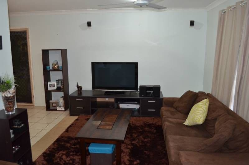 74 Col Brown Avenue, GLADSTONE QLD 4680, Gladstone - Thumbnail 2