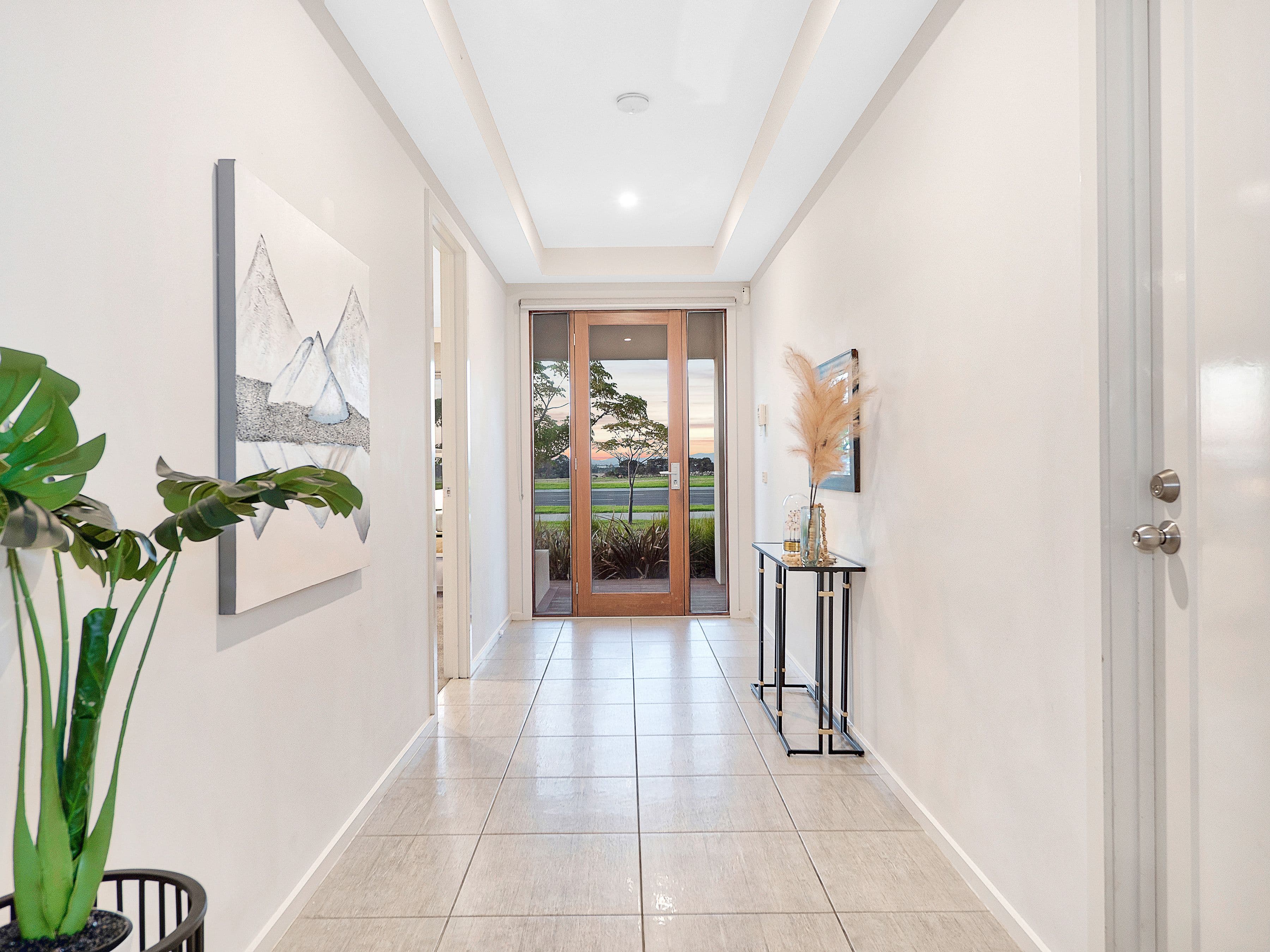 14 Fintona Crescent, Cranbourne West VIC 3977, Cranbourne West - Thumbnail 2