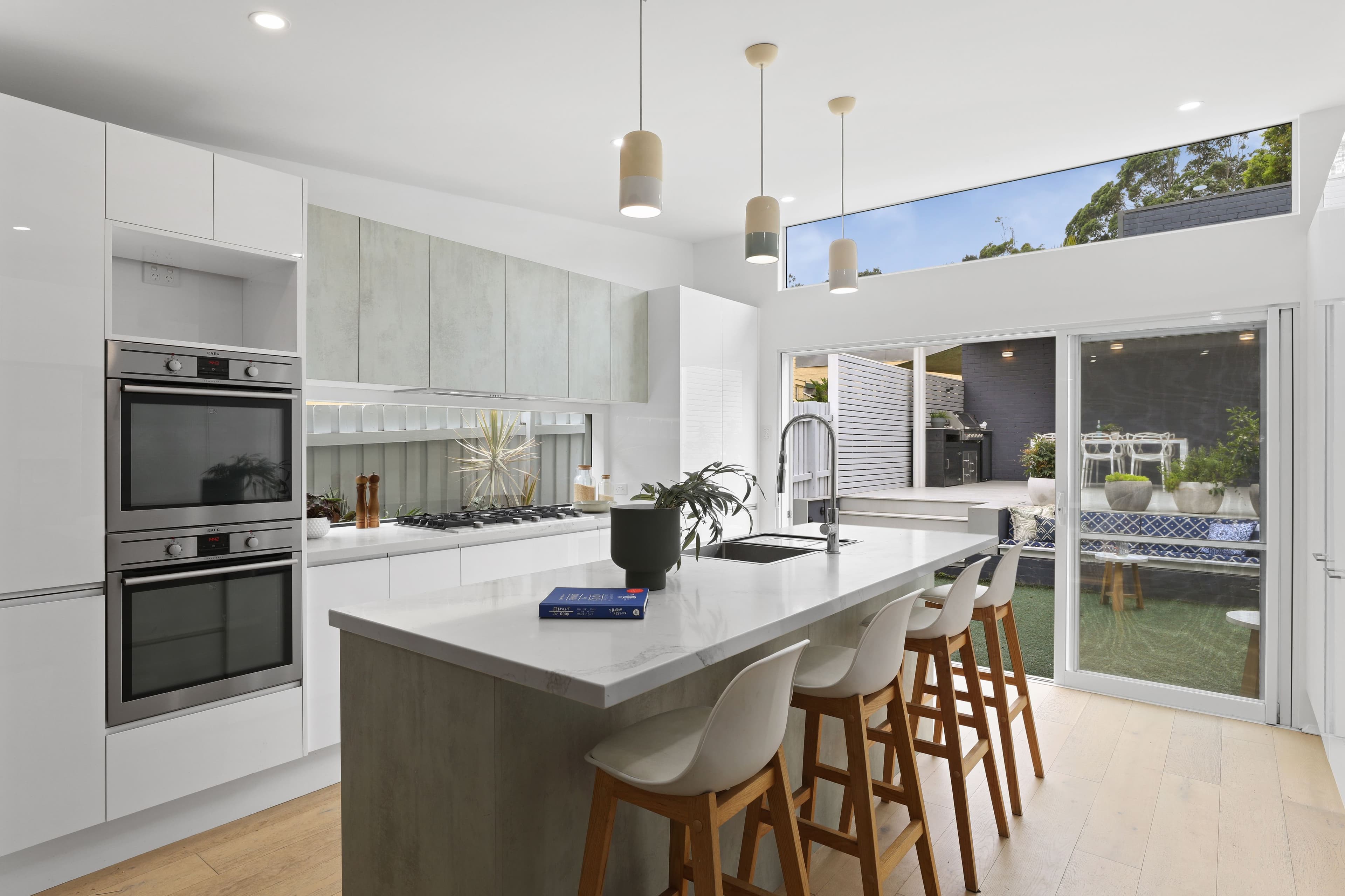 292 Edgeware Road, Newtown NSW 2042, Newtown - Thumbnail 2