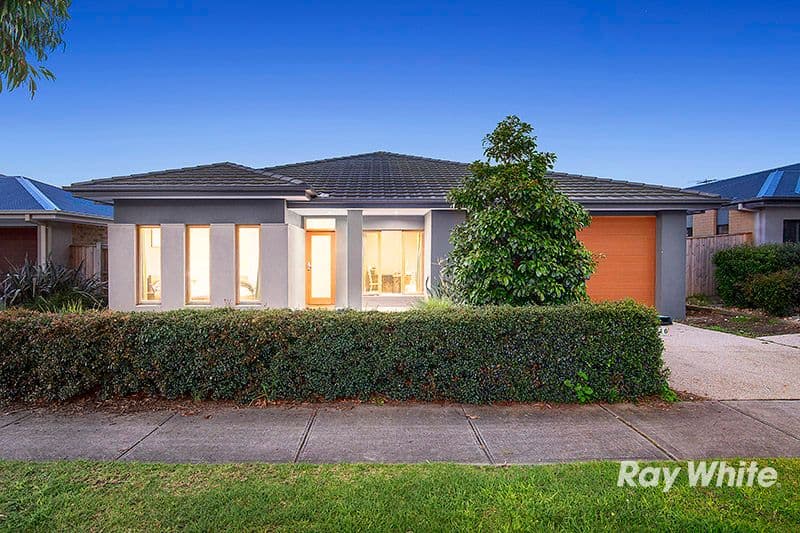 16 Nature Circuit, Cranbourne North VIC 3977, Cranbourne North - Image 1