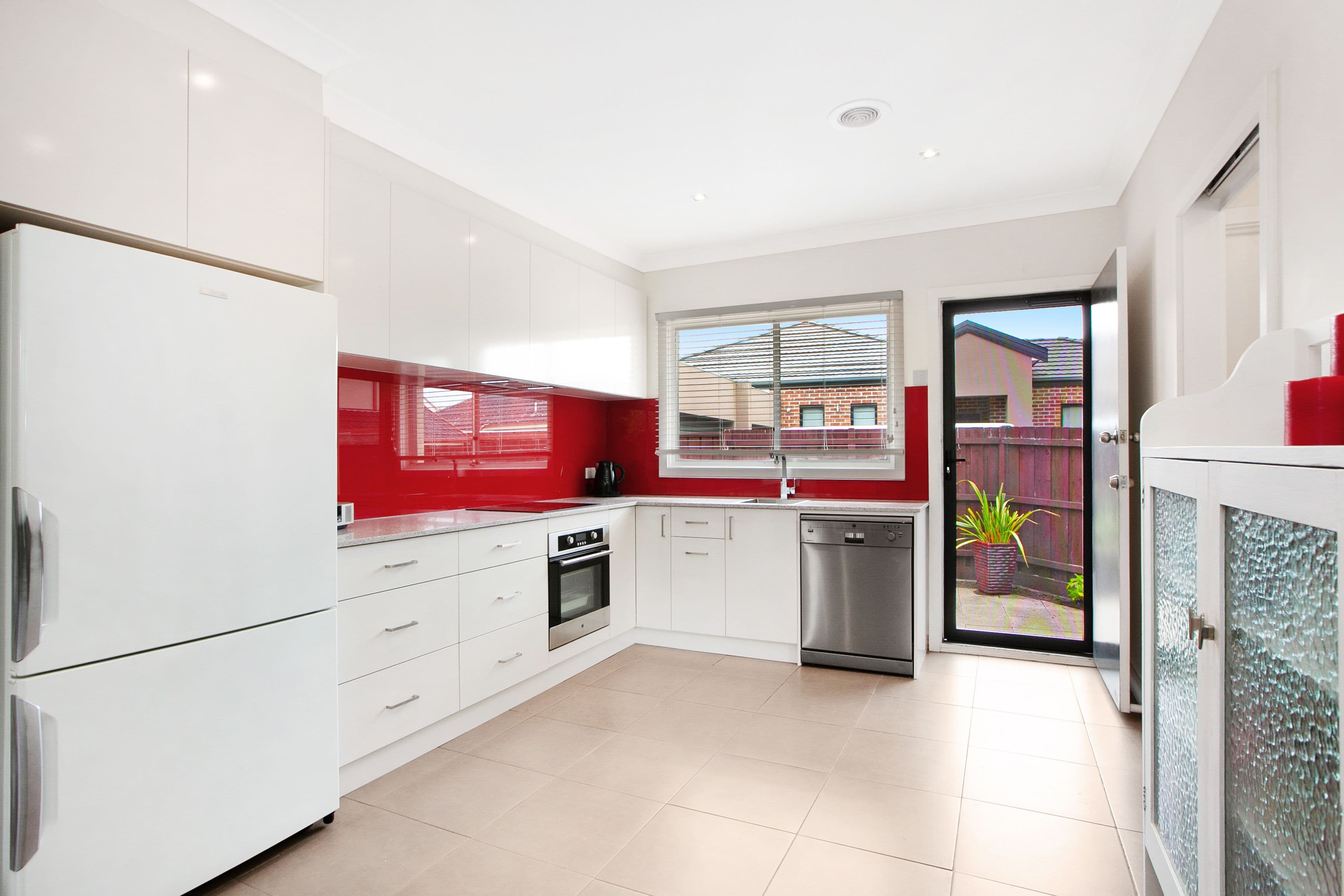 21 Evans Crescent, Reservoir VIC 3073, Reservoir - Thumbnail 4