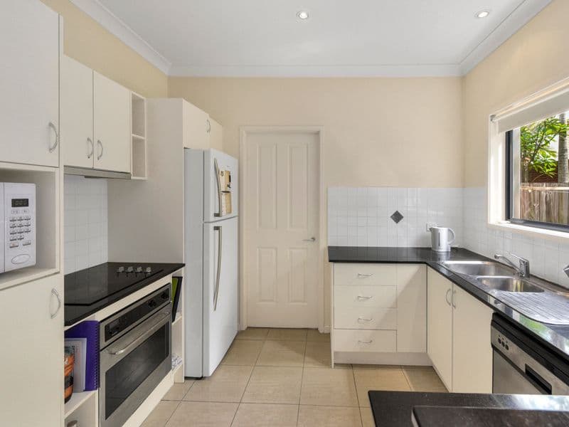 47 Leicester Street, Coorparoo QLD 4151, Coorparoo - Thumbnail 3
