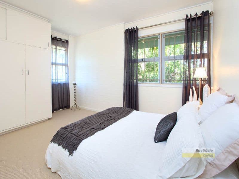 70 Kent Road, WOOLOOWIN QLD 4030, Wooloowin - Thumbnail 4