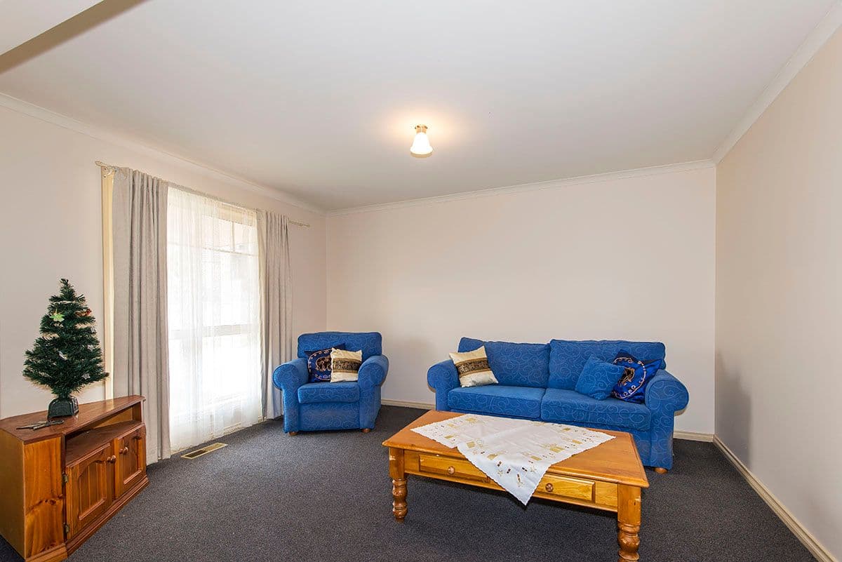 11 Sarah Court, South Morang VIC 3752, South Morang - Thumbnail 3