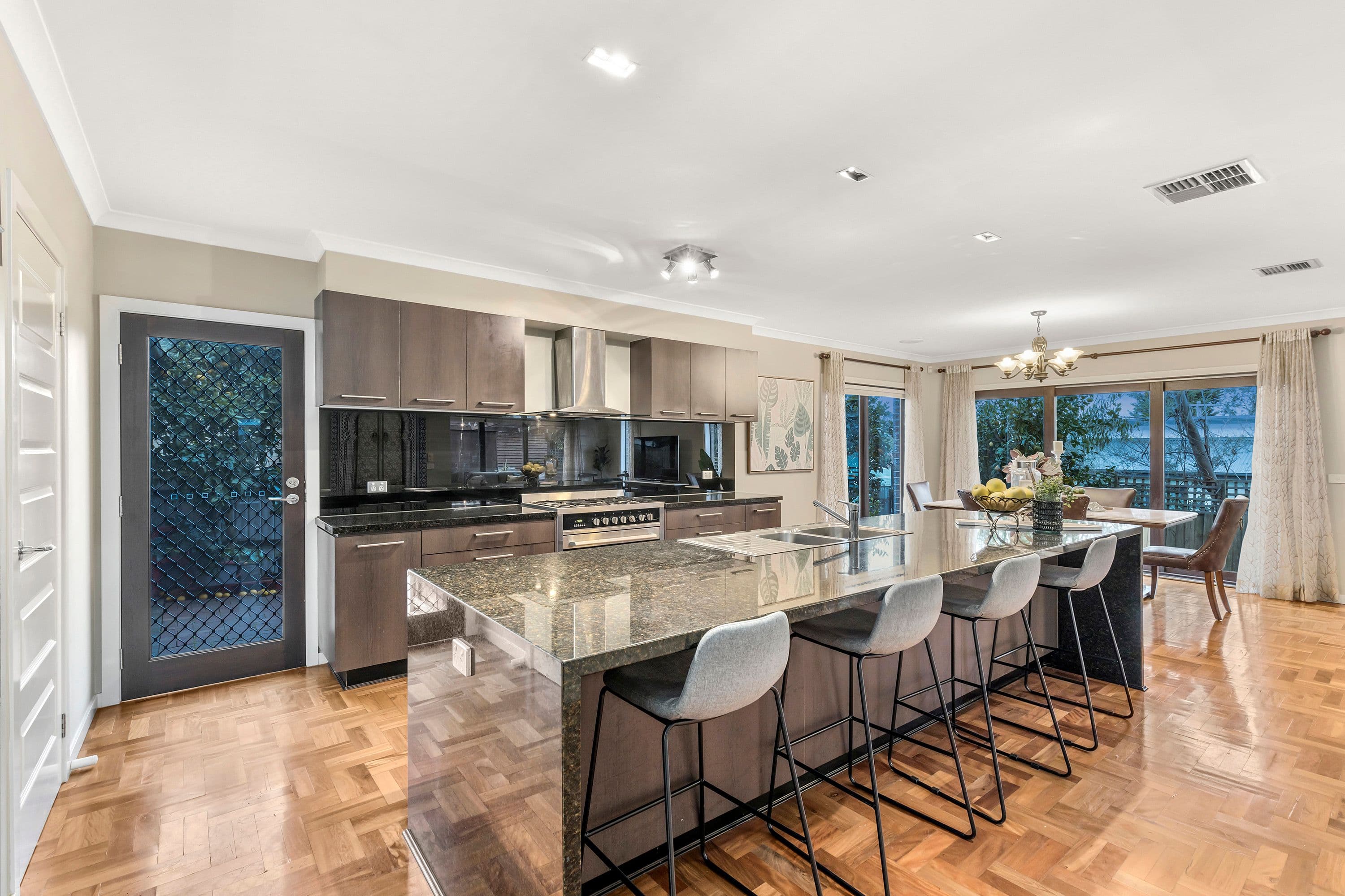 8 Milgate Court, Forest Hill VIC 3131, Forest Hill - Thumbnail 4