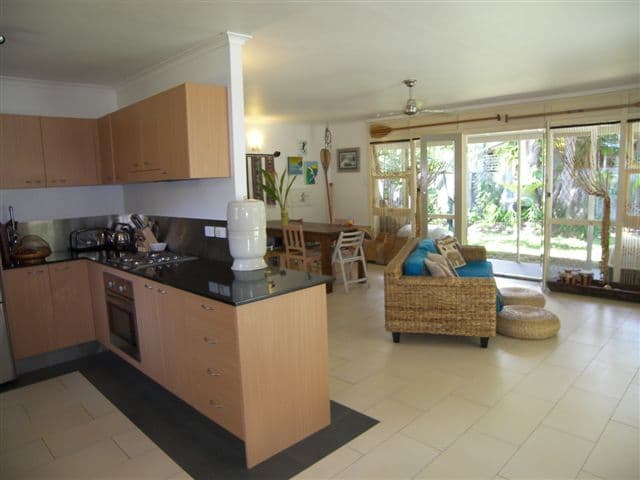 60 Djerral Avenue, BURLEIGH HEADS QLD 4220, Burleigh Heads - Thumbnail 6