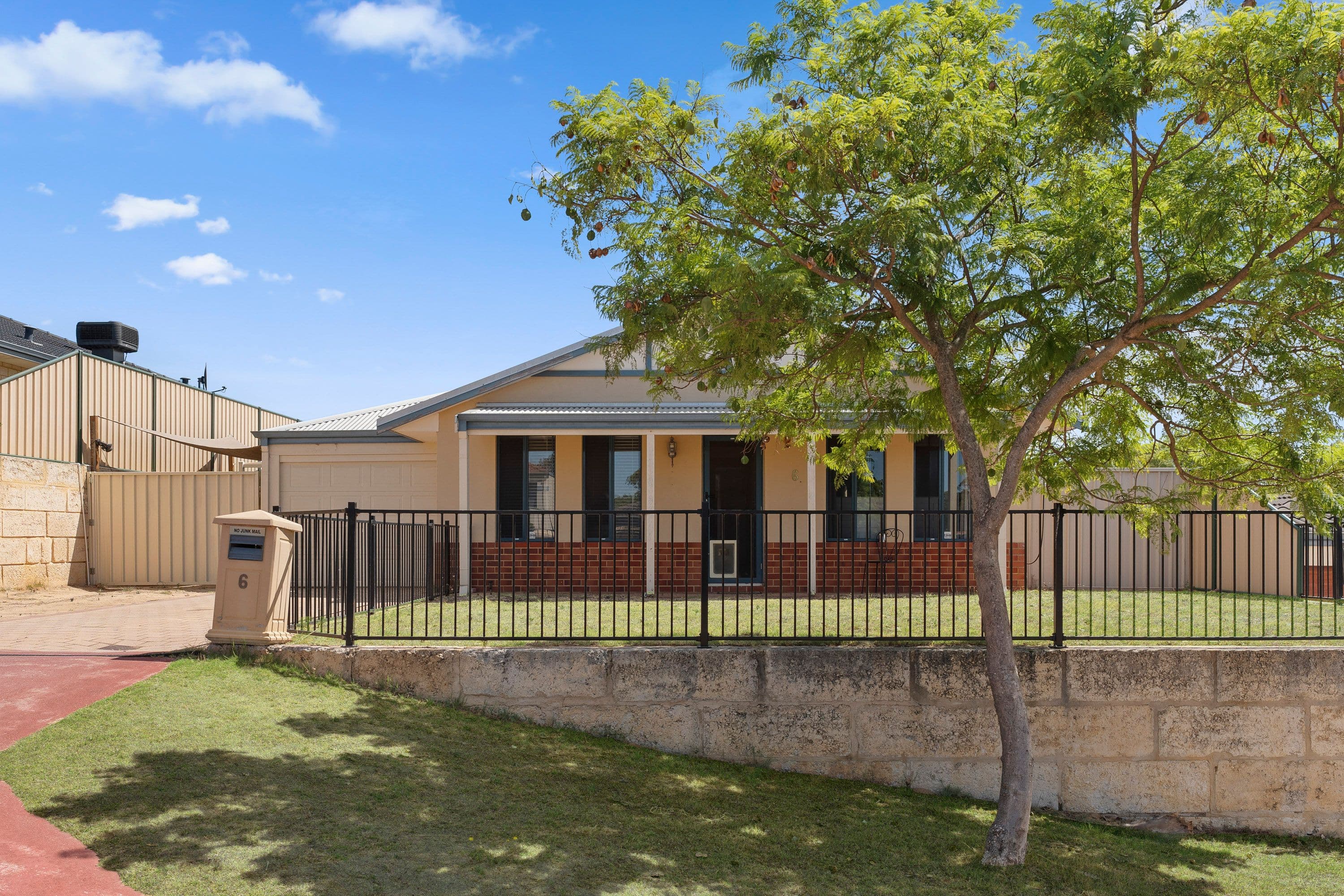 6 Madge Way, Leda WA 6170, Leda - Image 1