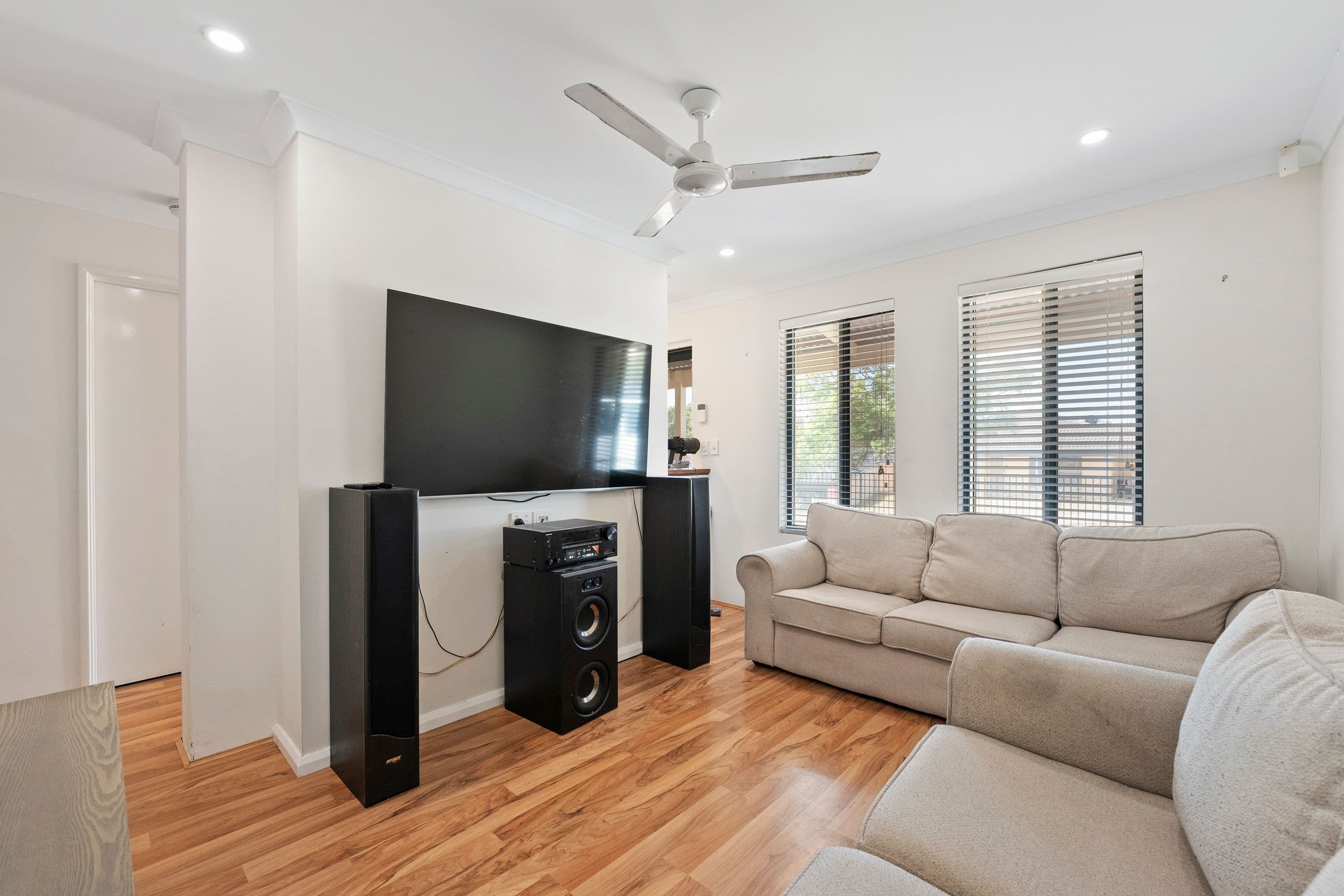 6 Madge Way, Leda WA 6170, Leda - Thumbnail 8