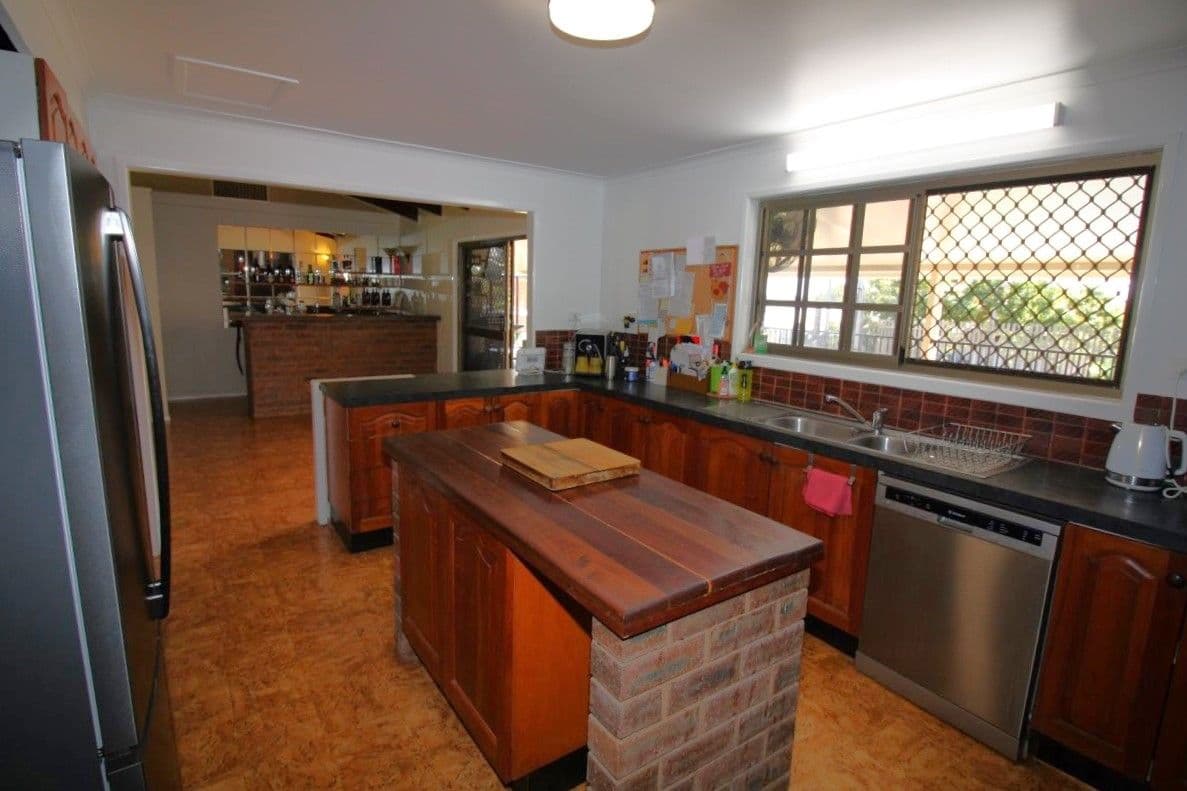 25-27 Stubley Street, Richmond Hill QLD 4820, Richmond Hill - Thumbnail 2
