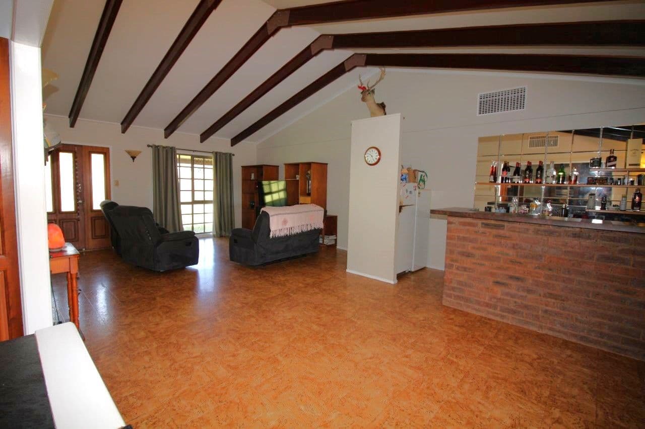 25-27 Stubley Street, Richmond Hill QLD 4820, Richmond Hill - Thumbnail 4