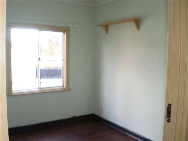 4  Rigby Street, WILLAGEE WA 6156, Willagee - Thumbnail 4