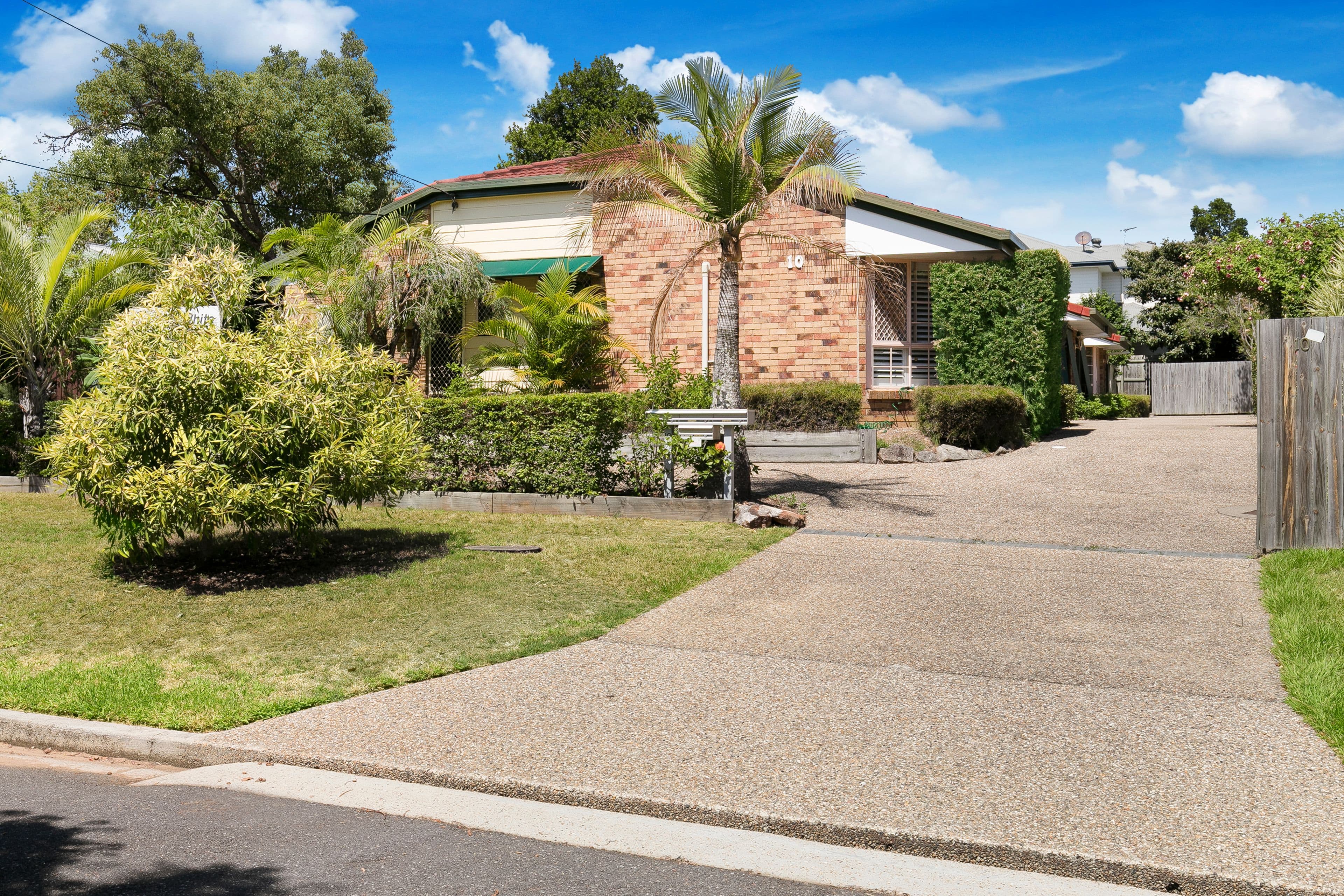 10 Palm Avenue, Sherwood QLD 4075, Sherwood - Thumbnail 2