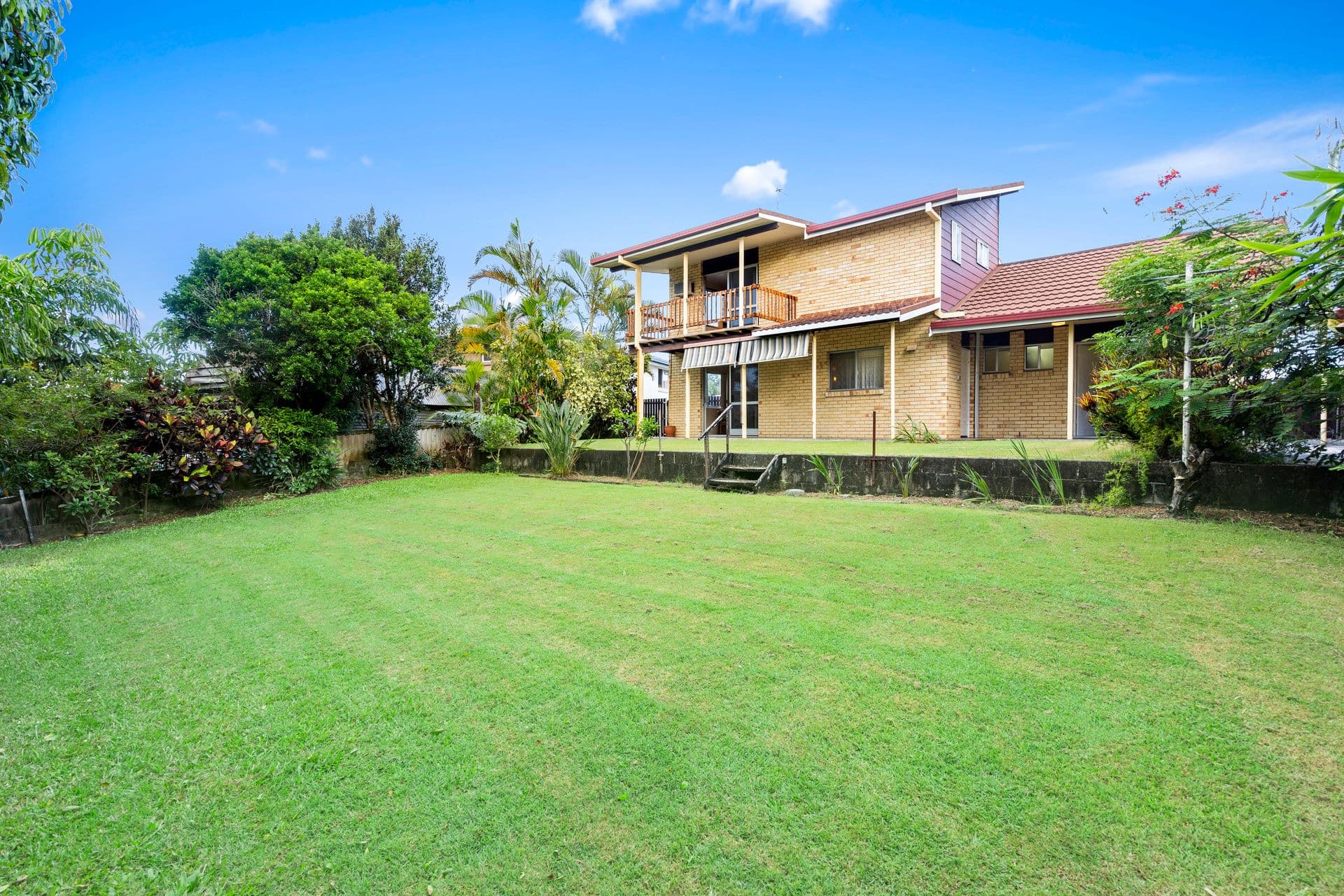 7 Seaview Parade, Elanora QLD 4221, Elanora - Image 1