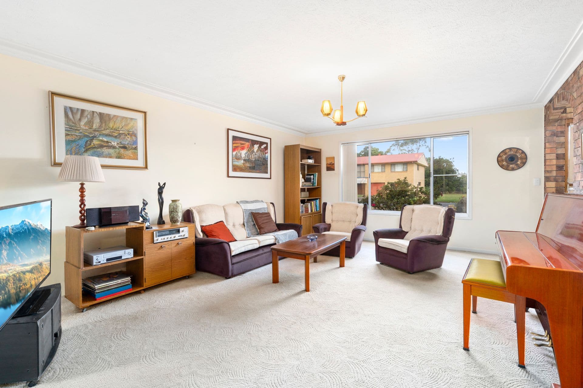 7 Seaview Parade, Elanora QLD 4221, Elanora - Thumbnail 3