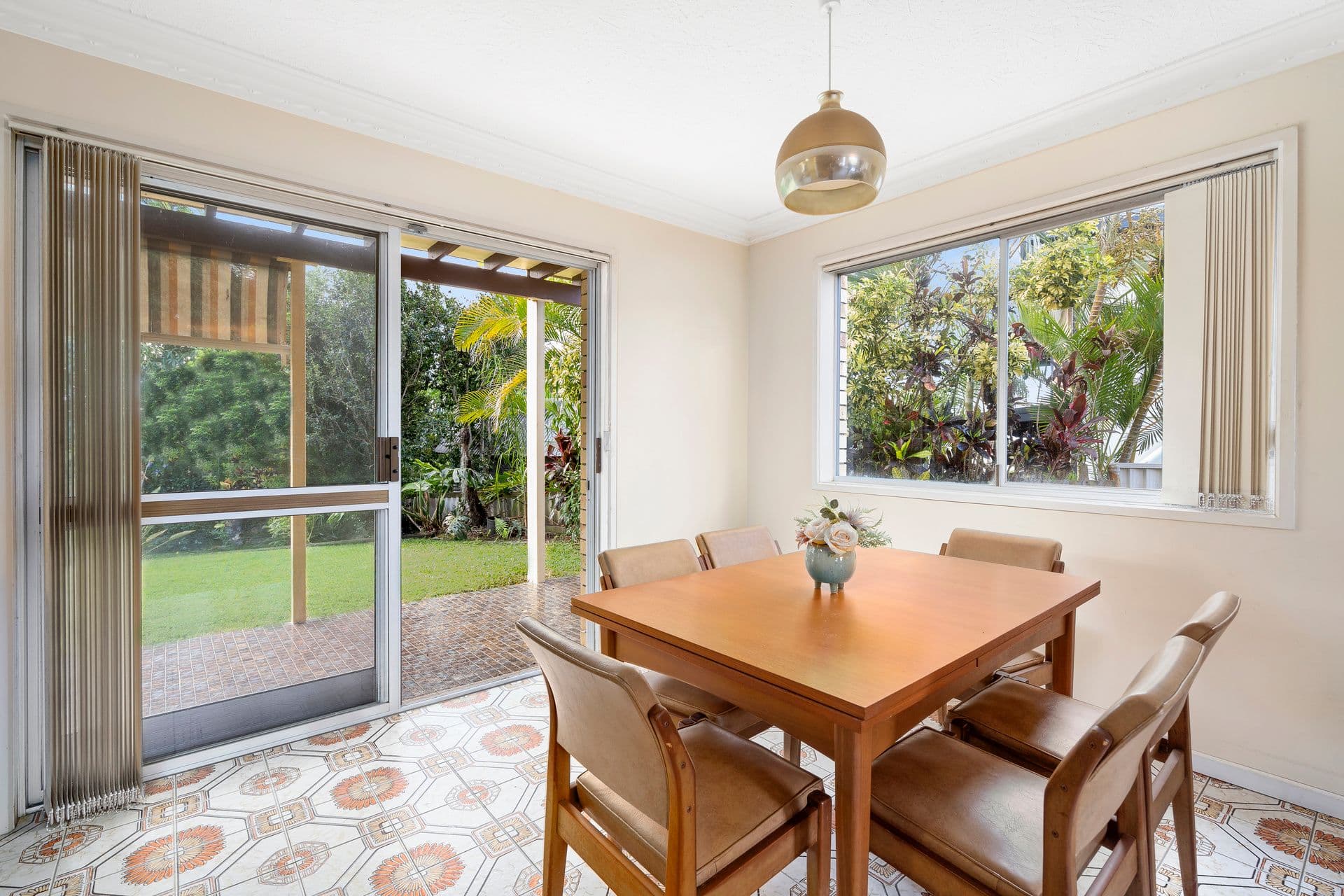 7 Seaview Parade, Elanora QLD 4221, Elanora - Thumbnail 6