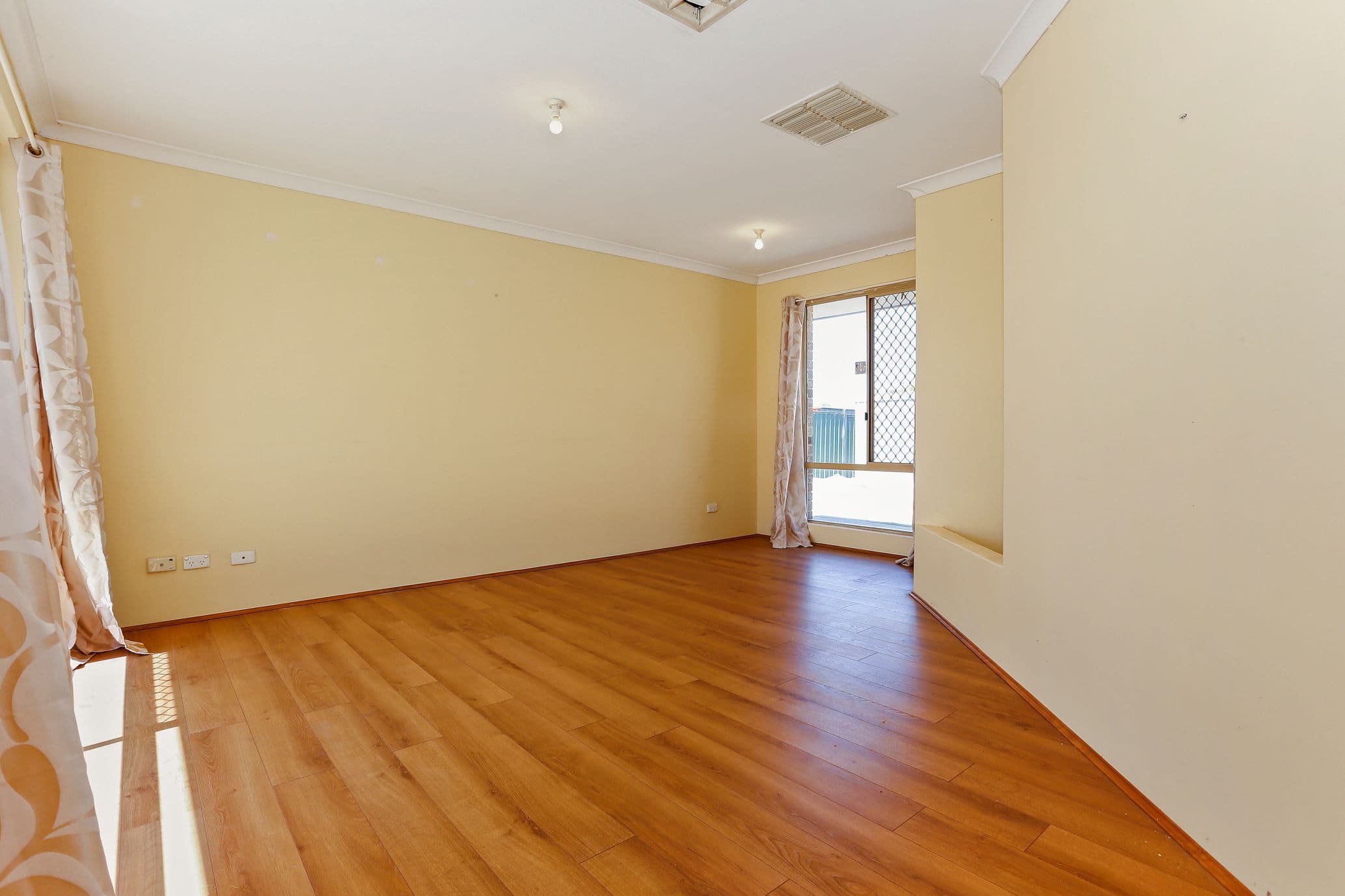 16 Cygnet Close, Ballajura WA 6066, Ballajura - Thumbnail 4