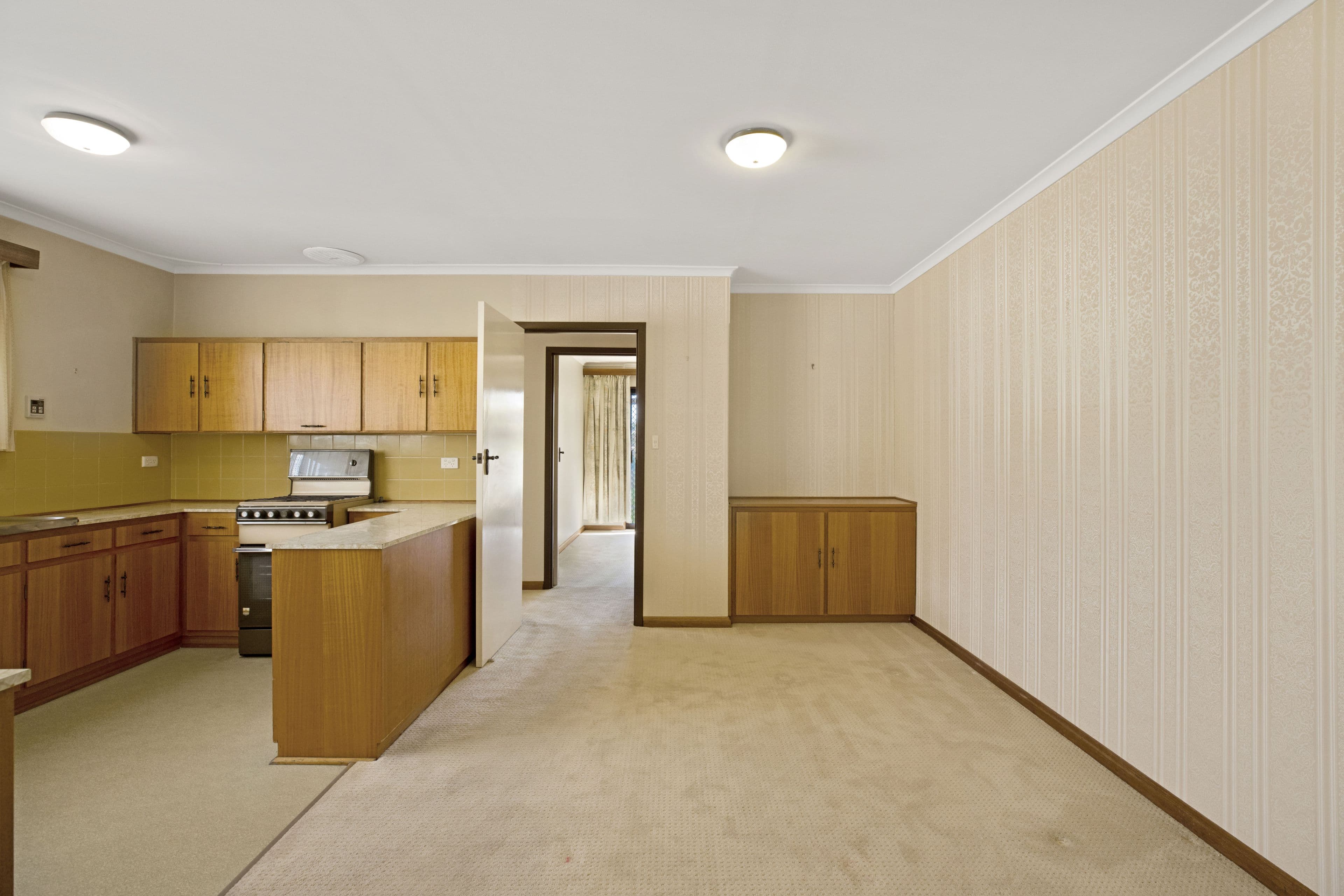 92 Finniss Street, Oaklands Park SA 5046, Oaklands Park - Thumbnail 6