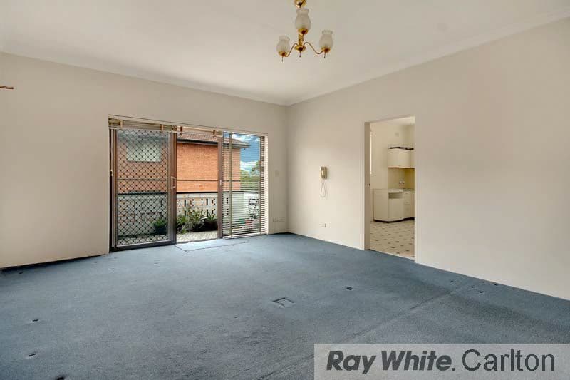 9 Jubilee Avenue, CARLTON NSW 2218, Carlton - Thumbnail 2