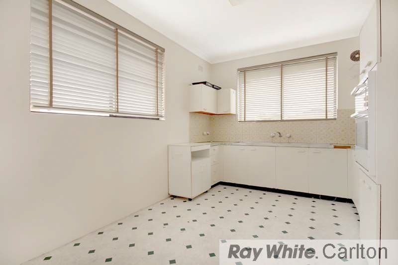 9 Jubilee Avenue, CARLTON NSW 2218, Carlton - Thumbnail 3