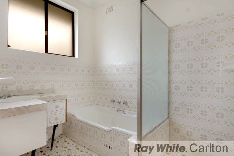 9 Jubilee Avenue, CARLTON NSW 2218, Carlton - Thumbnail 5