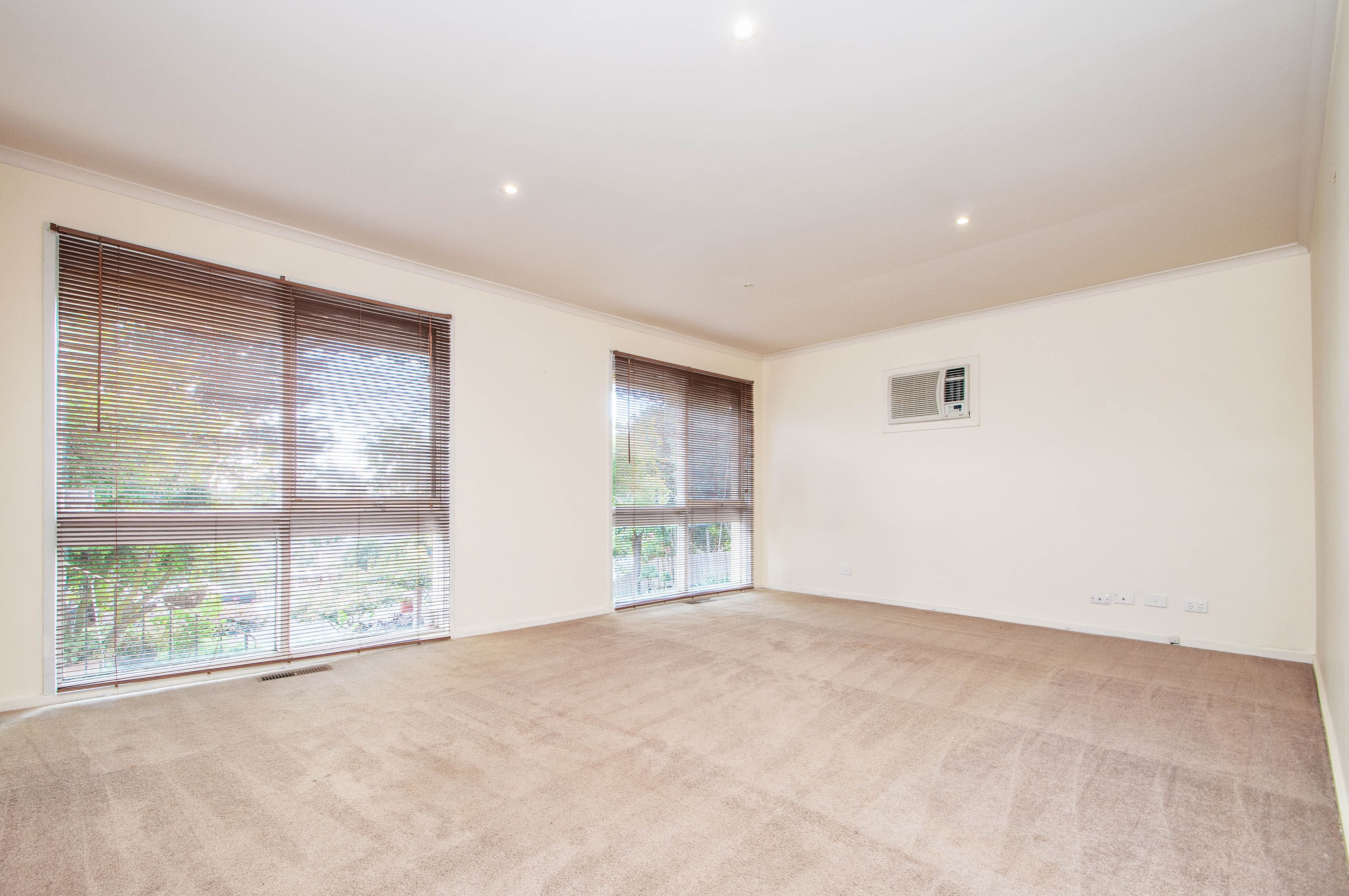 16 Edward Road, Chirnside Park VIC 3116, Chirnside Park - Thumbnail 2