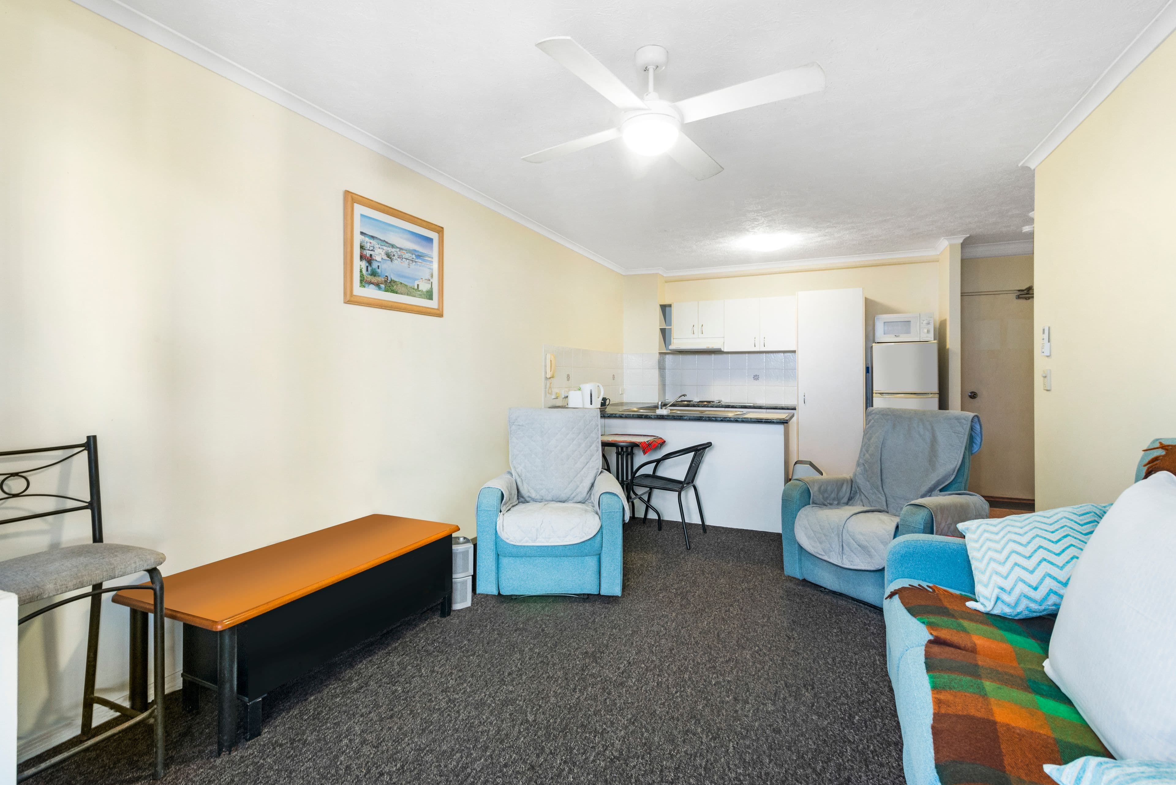 10-12 Bath Street, Labrador QLD 4215, Labrador - Thumbnail 2